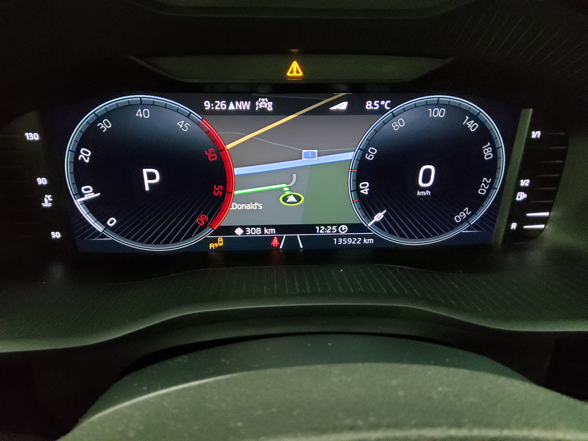 Skoda Kodiaq 2.0 TDI L&K Leder Navi LED vc Pano 360° 8