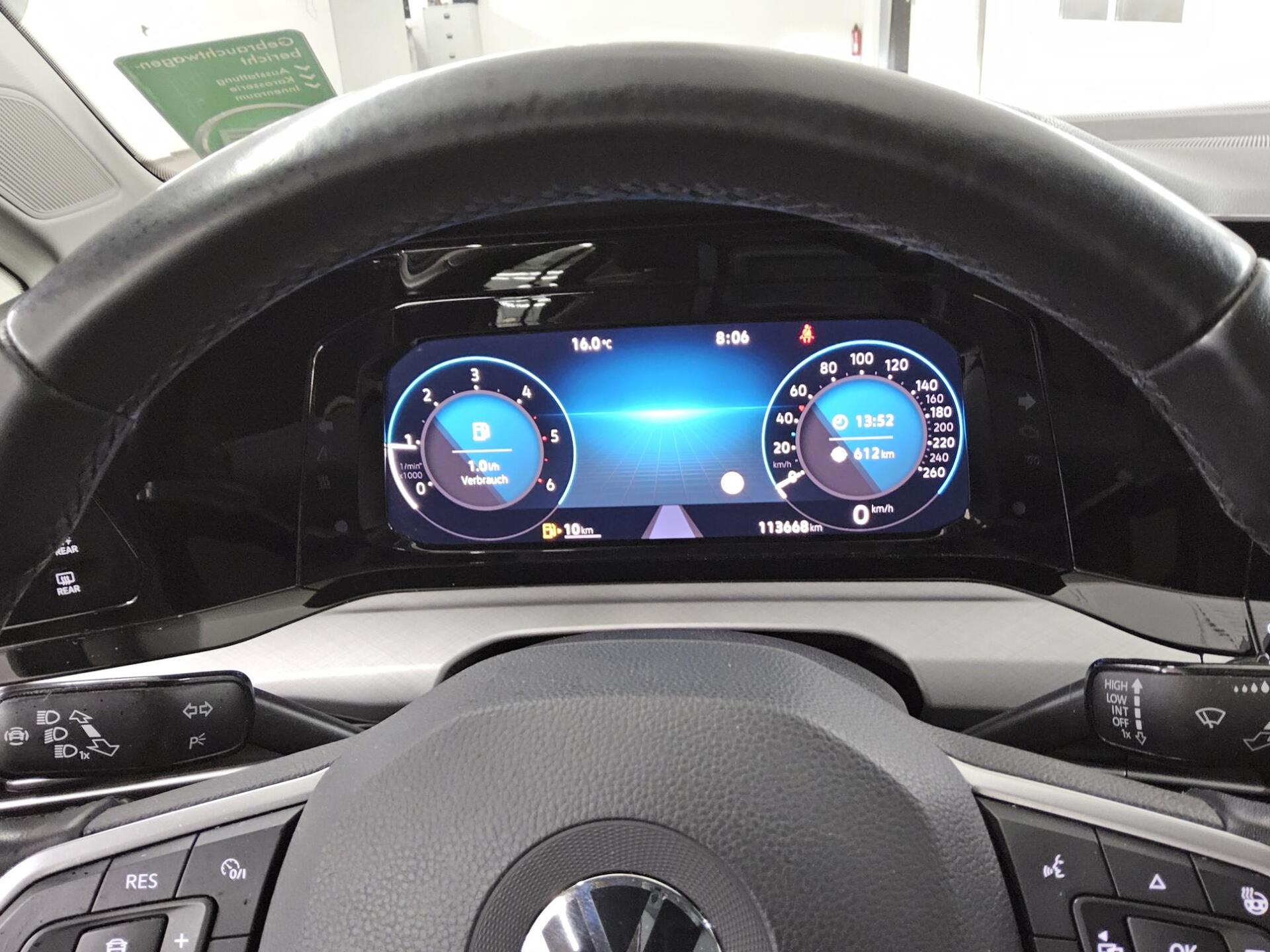 Volkswagen Golf-8 Var. 2.0 TDI Life Navi LED AID ACC DAB+ 8