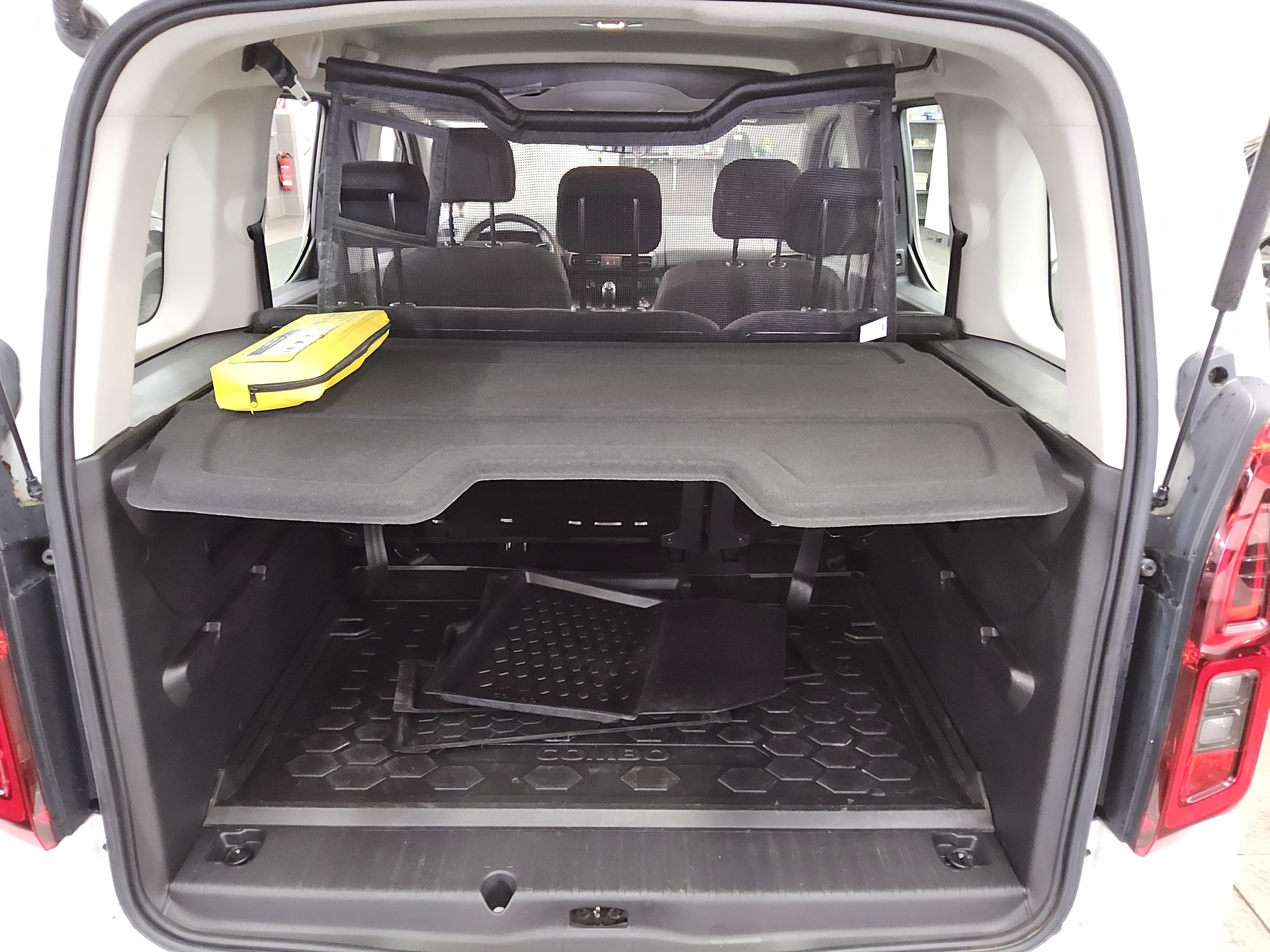 Opel Combo Life 1.5 D Edition 5-Sitzer Navi AHK PDC 11