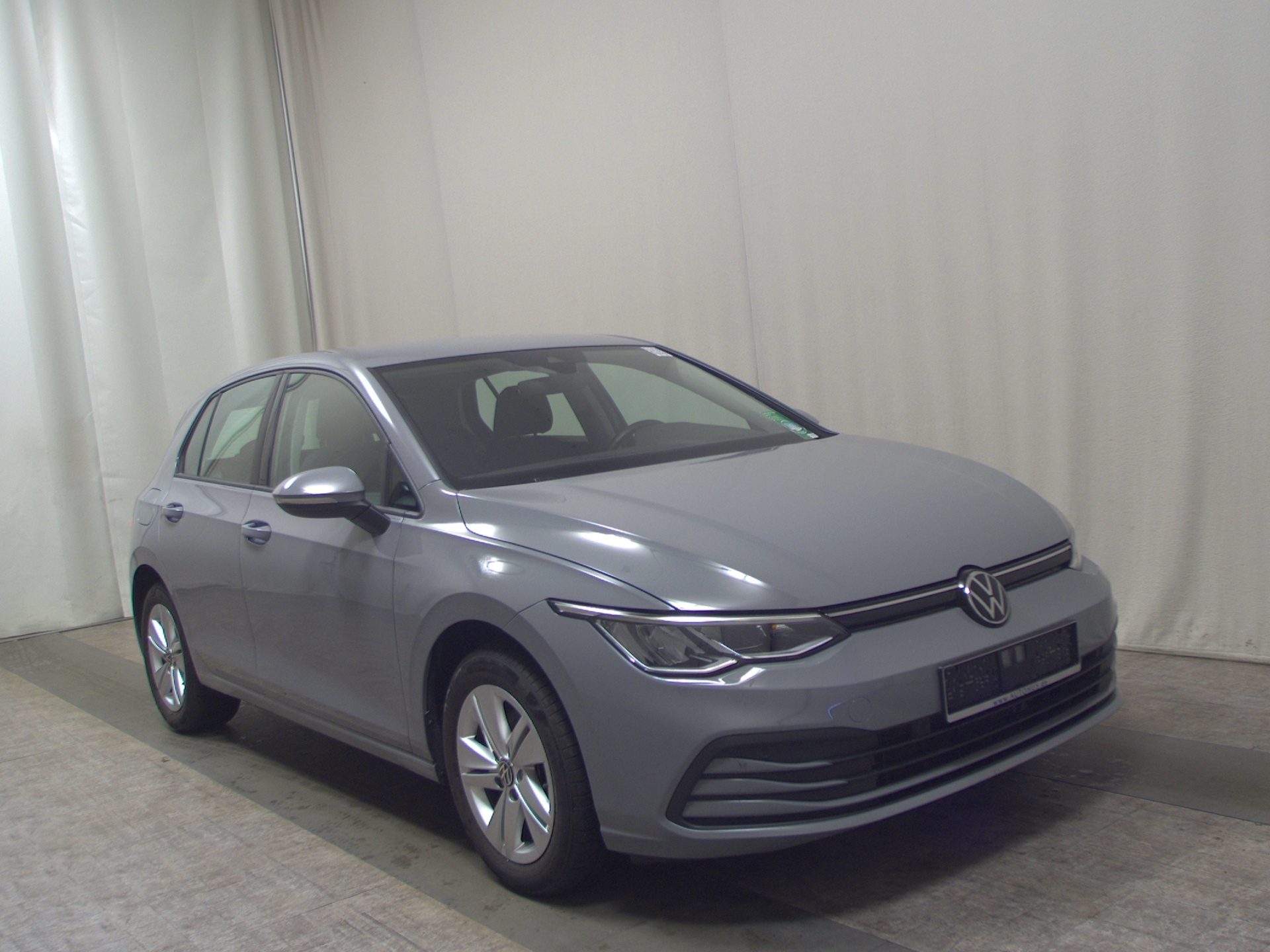 Volkswagen Golf-8 2.0 TDI Life LED Kamera AHK AID PDC 3