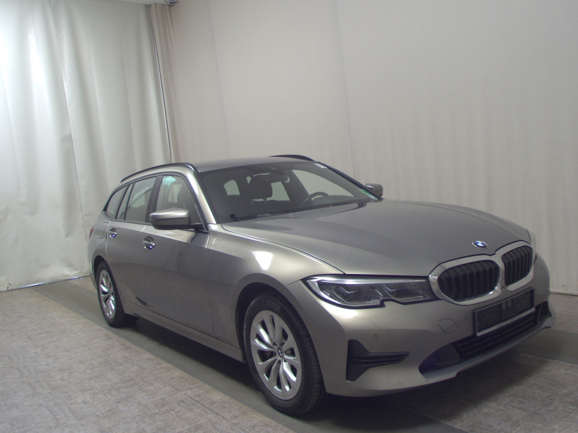 BMW 330dA Touring Advantage Navi Laser LC-Pro HuD 3