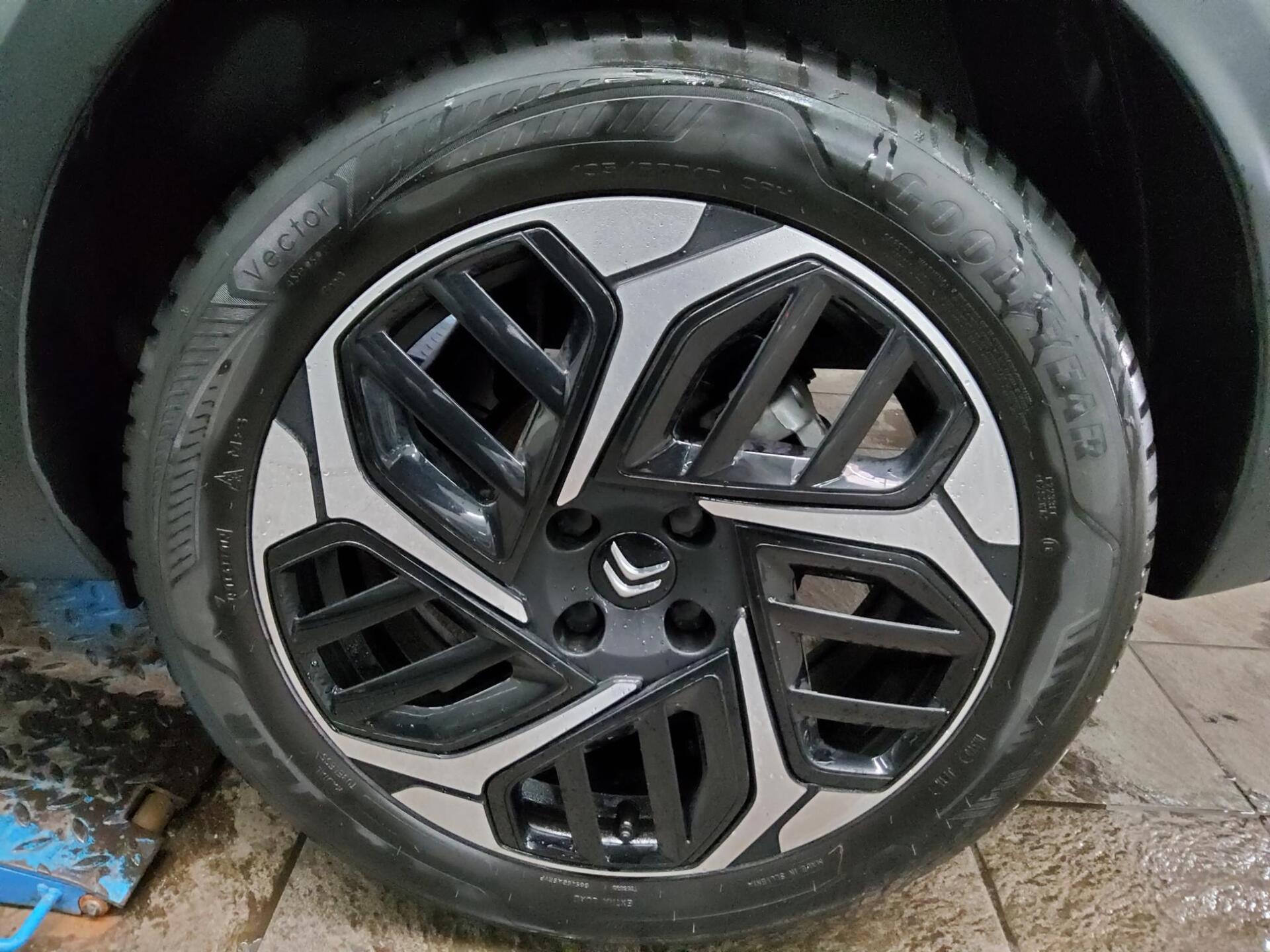 Citroën C4 1.5 BlueHDi 130 Max Navi LED HuD T-Leder 11