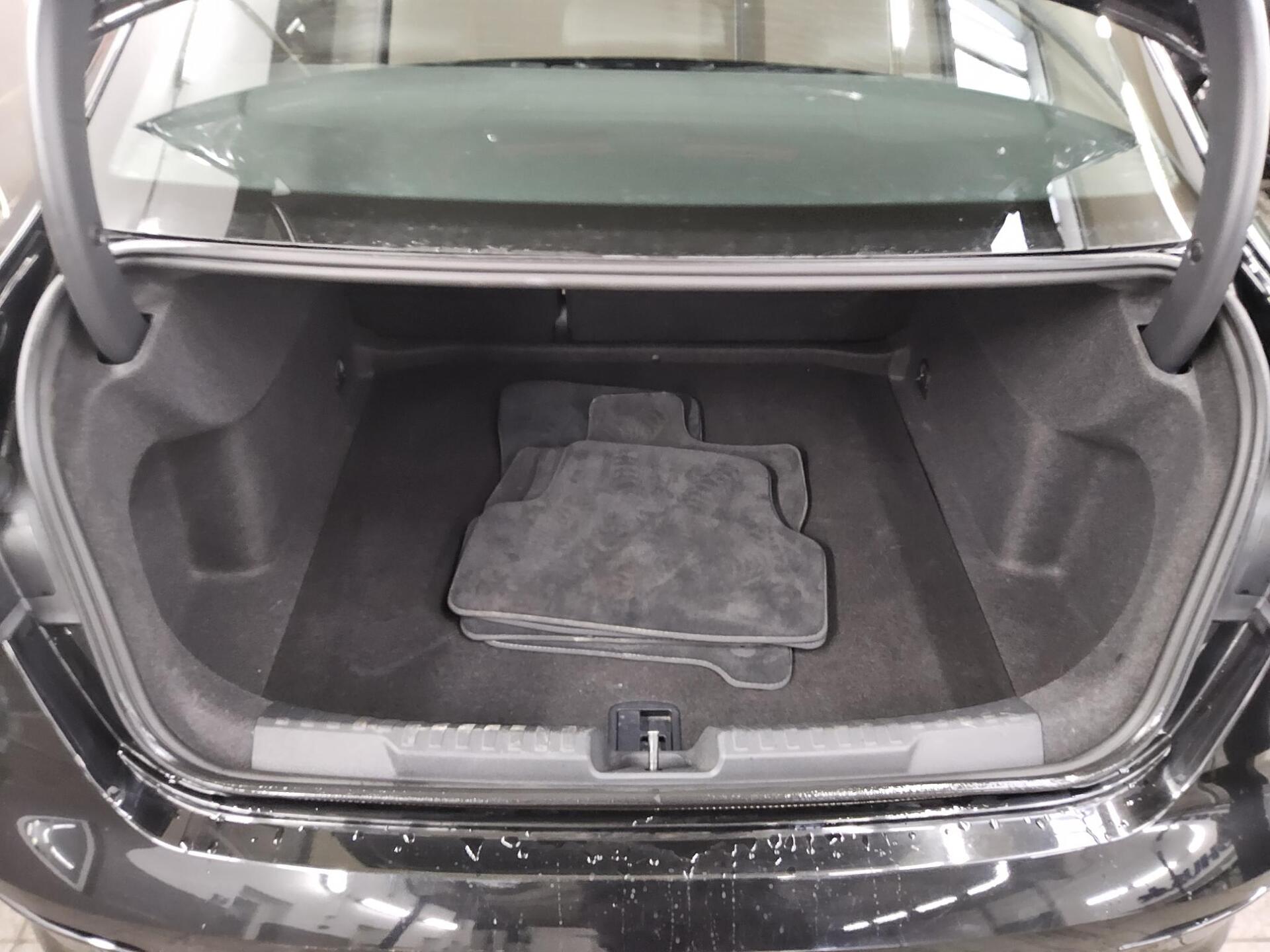 Audi A3 Lim. 30 TFSI Navi LED Virtual AHK SHZ 12