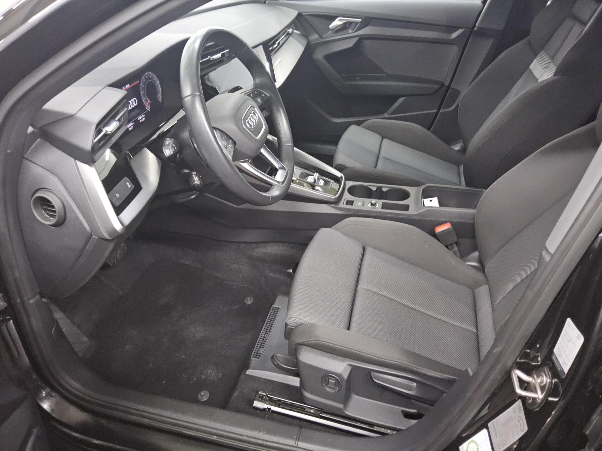 Audi A3 Lim. 30 TFSI Navi LED Virtual AHK SHZ 9