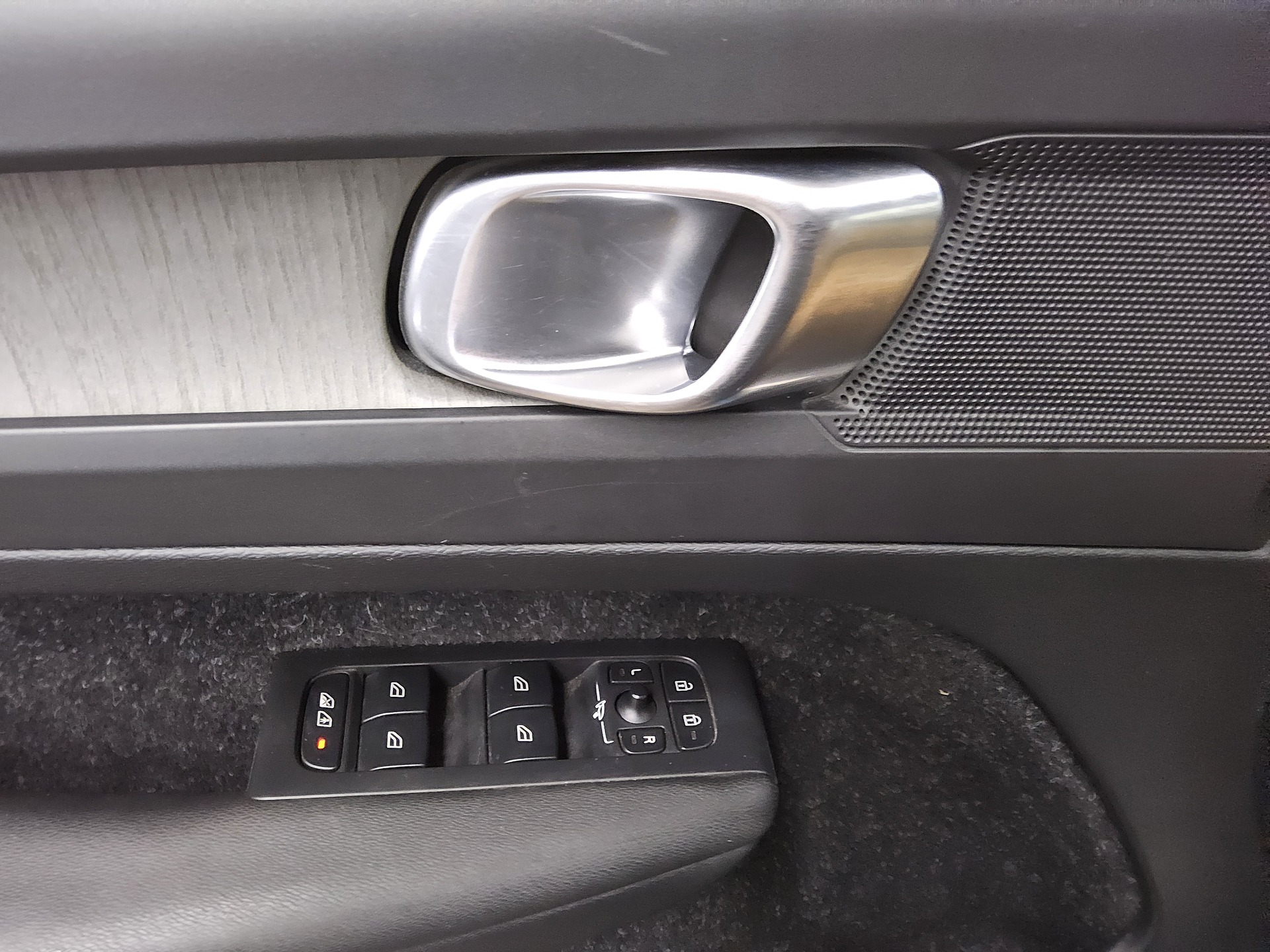 Volvo XC40 D4 AWD Inscription Leder LED AHK RfK 10