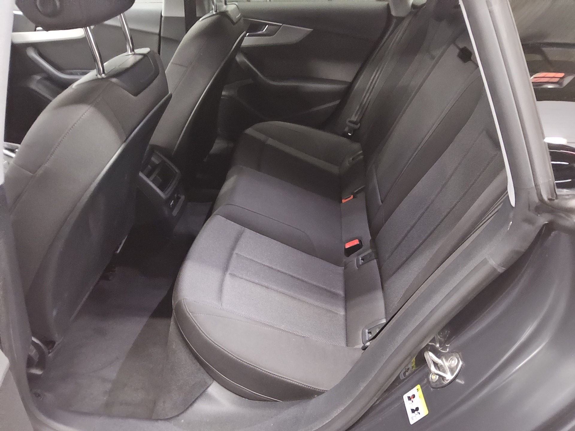 Audi A5 Sportback 35 TDI advanced Navi LED vc AHK Shz 13