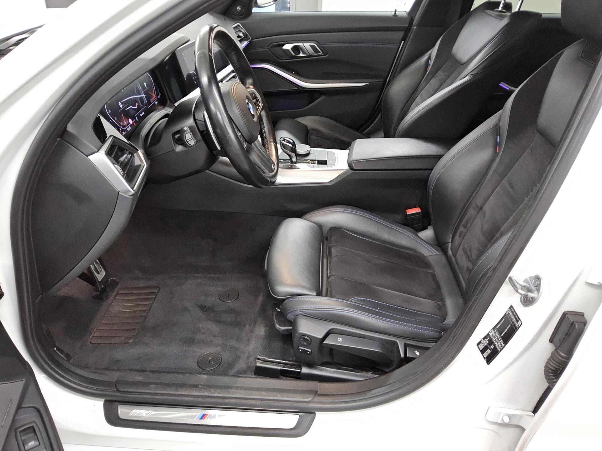 BMW 330iA Touring M-Sport Navi LED LC-Pro H-K DAB 9