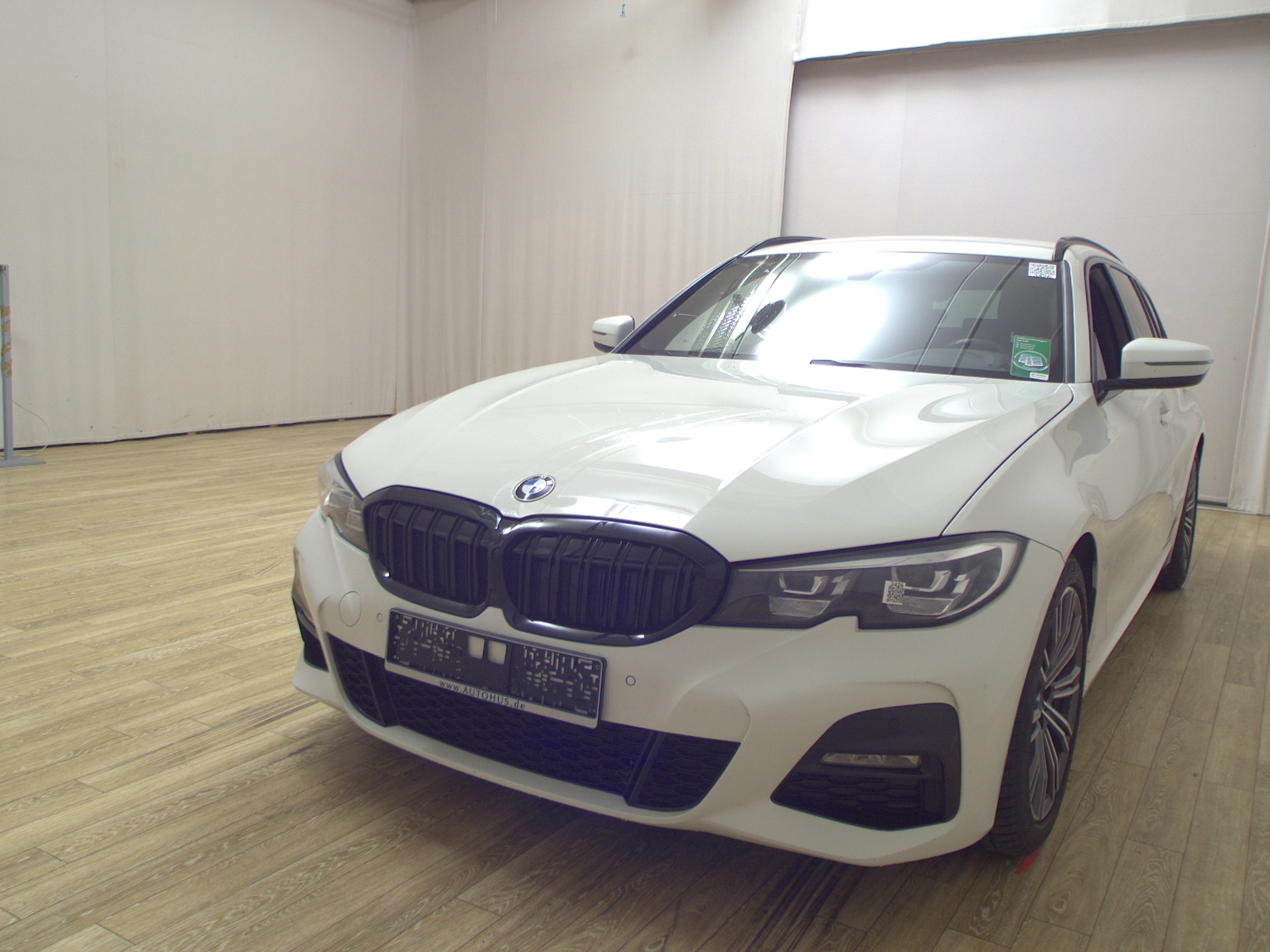 BMW 330iA Touring M-Sport Navi LED LC-Pro H-K DAB 2