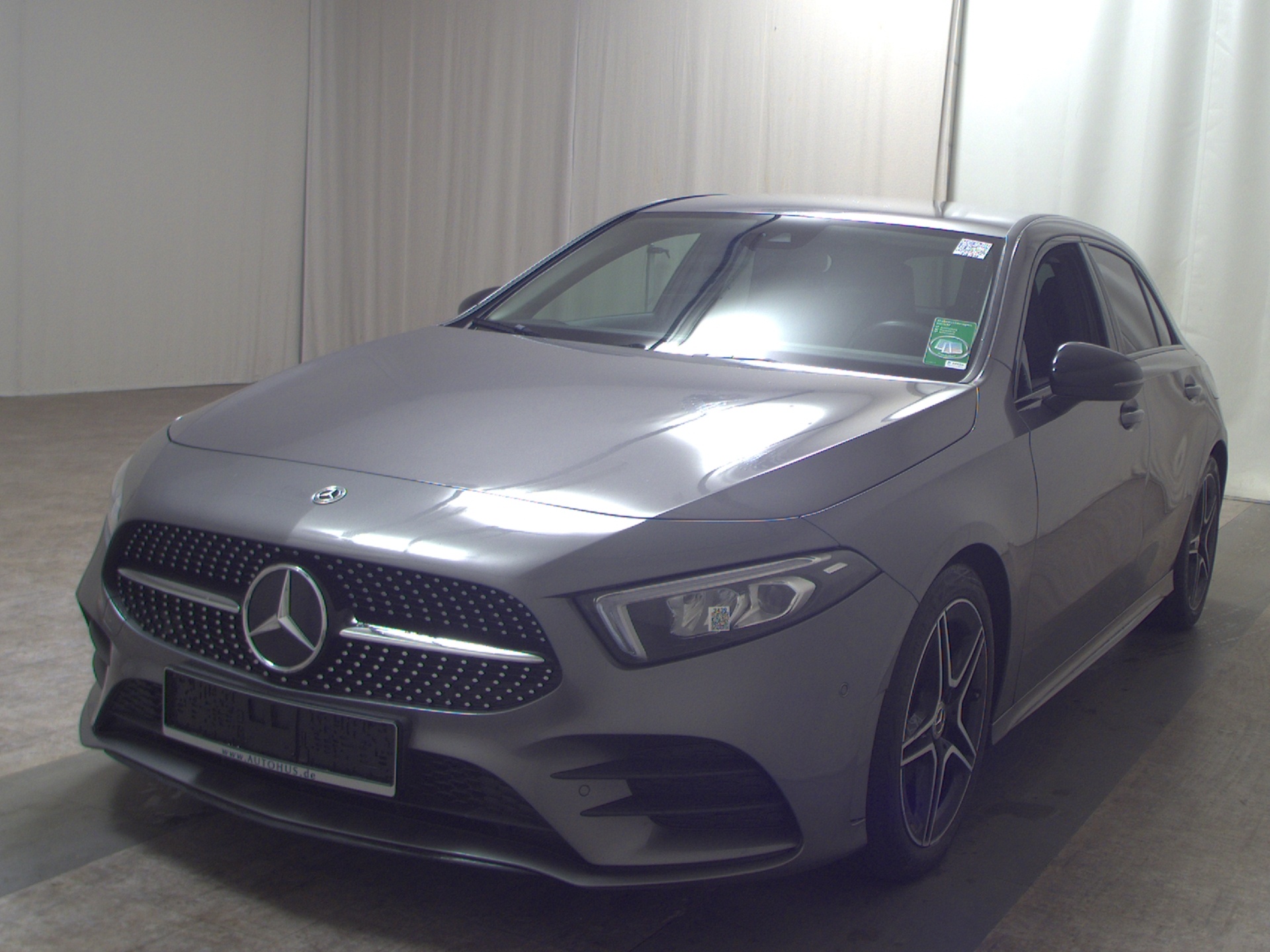 Mercedes-Benz A 180 d AMG-Line T-Leder Navi LED MBUX high RFK 2