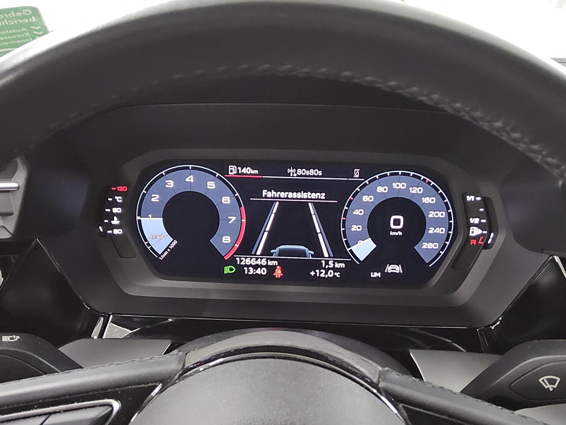 Audi A3 Sportback 30 TFSI Navi Vorb. vc LED AHK PDC 8