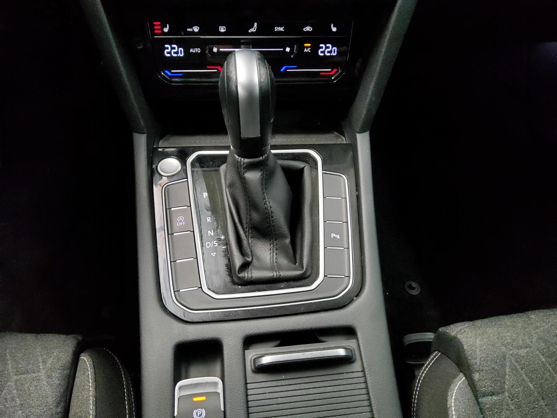 Volkswagen Passat Var. 2.0 TDI Business DigitalPro Kamera 6