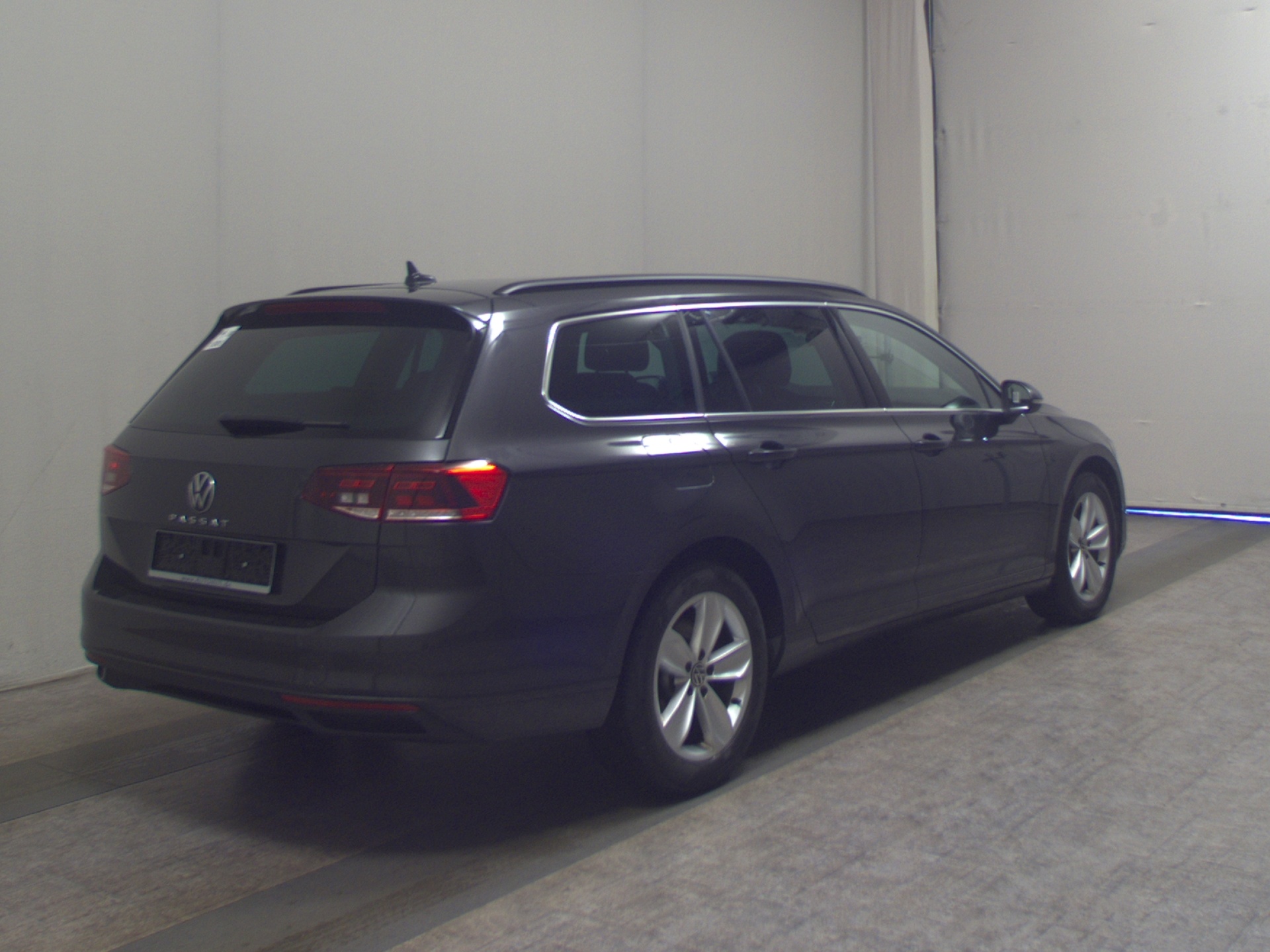 Volkswagen Passat Var. 2.0 TDI Business DigitalPro Kamera 4