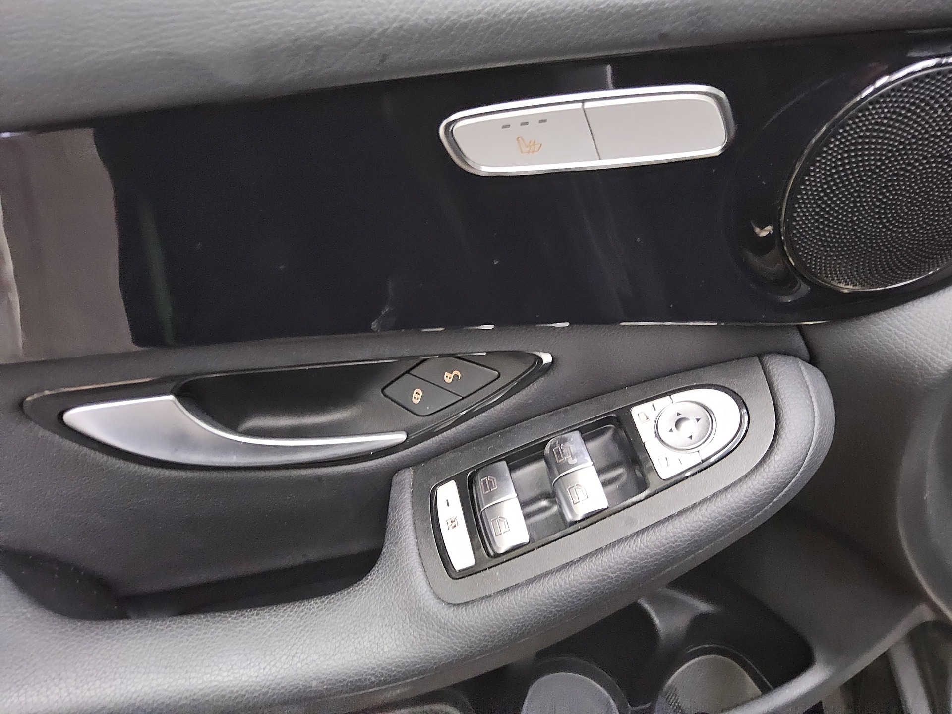 Mercedes-Benz GLC 200 d 4M Navi LED Panorama Kamera Tempomat 9