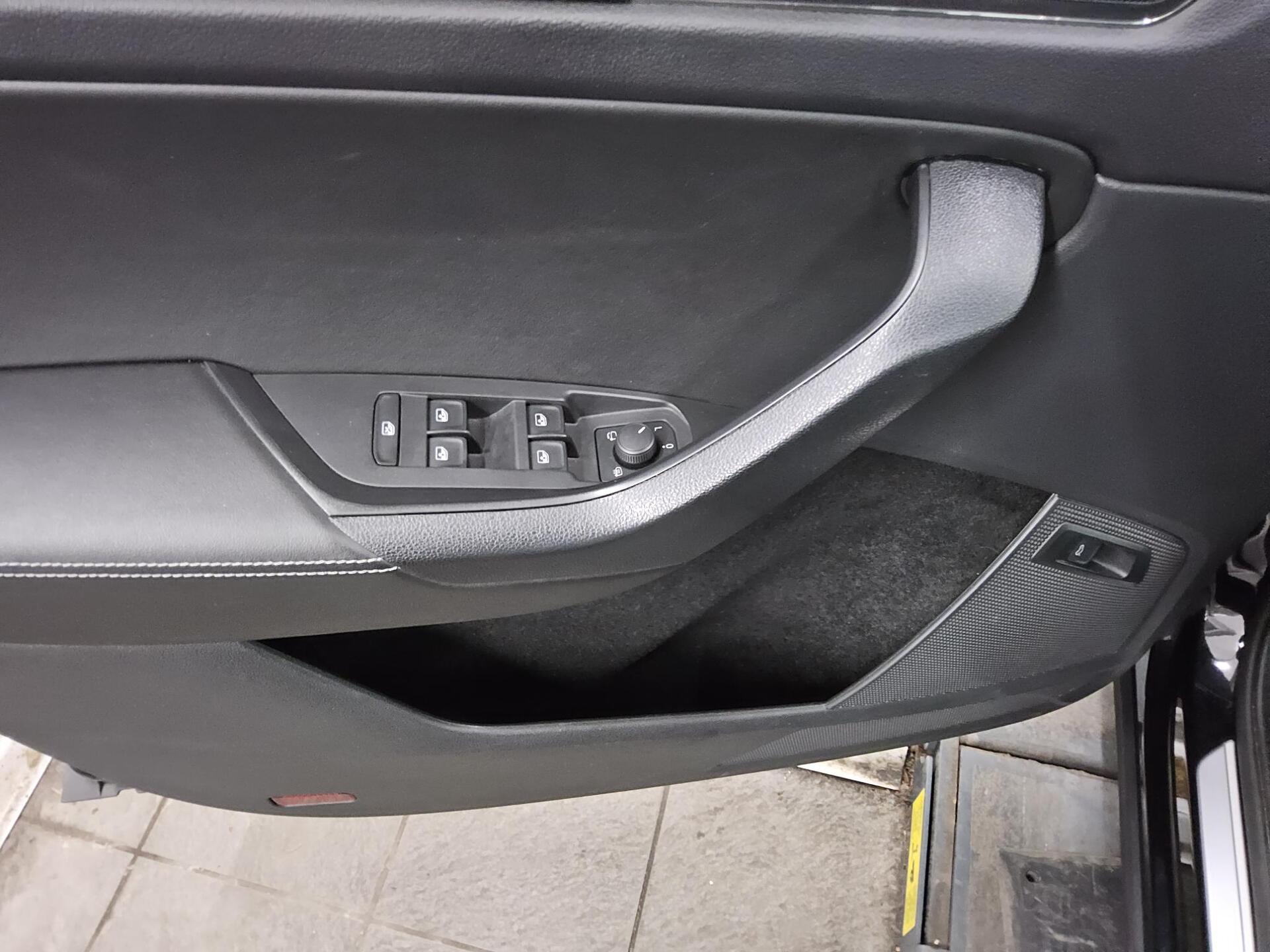 Skoda Kodiaq 2.0 TDI 4x4 Style Navi LED vc Pano 360° 10