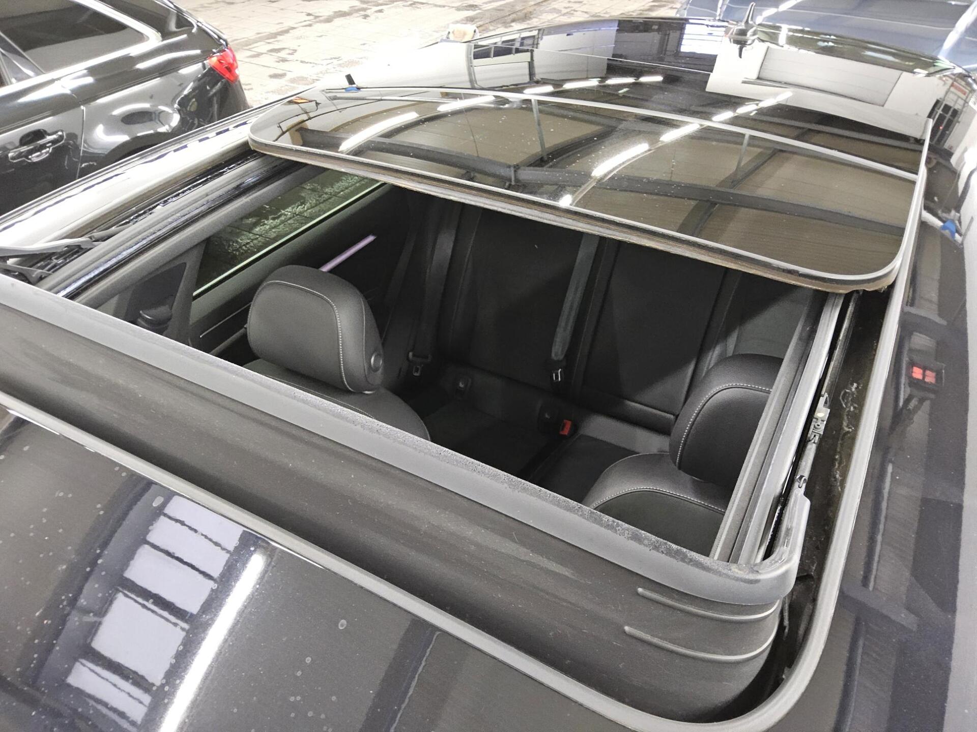 Volkswagen Arteon SB 2.0 TDI R-Line Navi LED DCC AID Pano 12