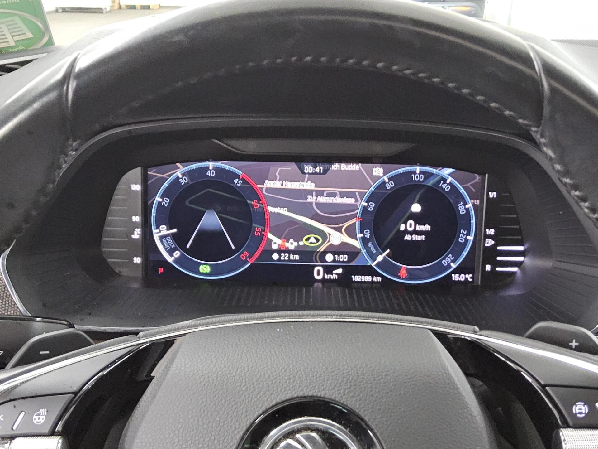 Skoda Octavia 2.0 TDI 4x4 Scout Navi LED vc Pano AHK 8