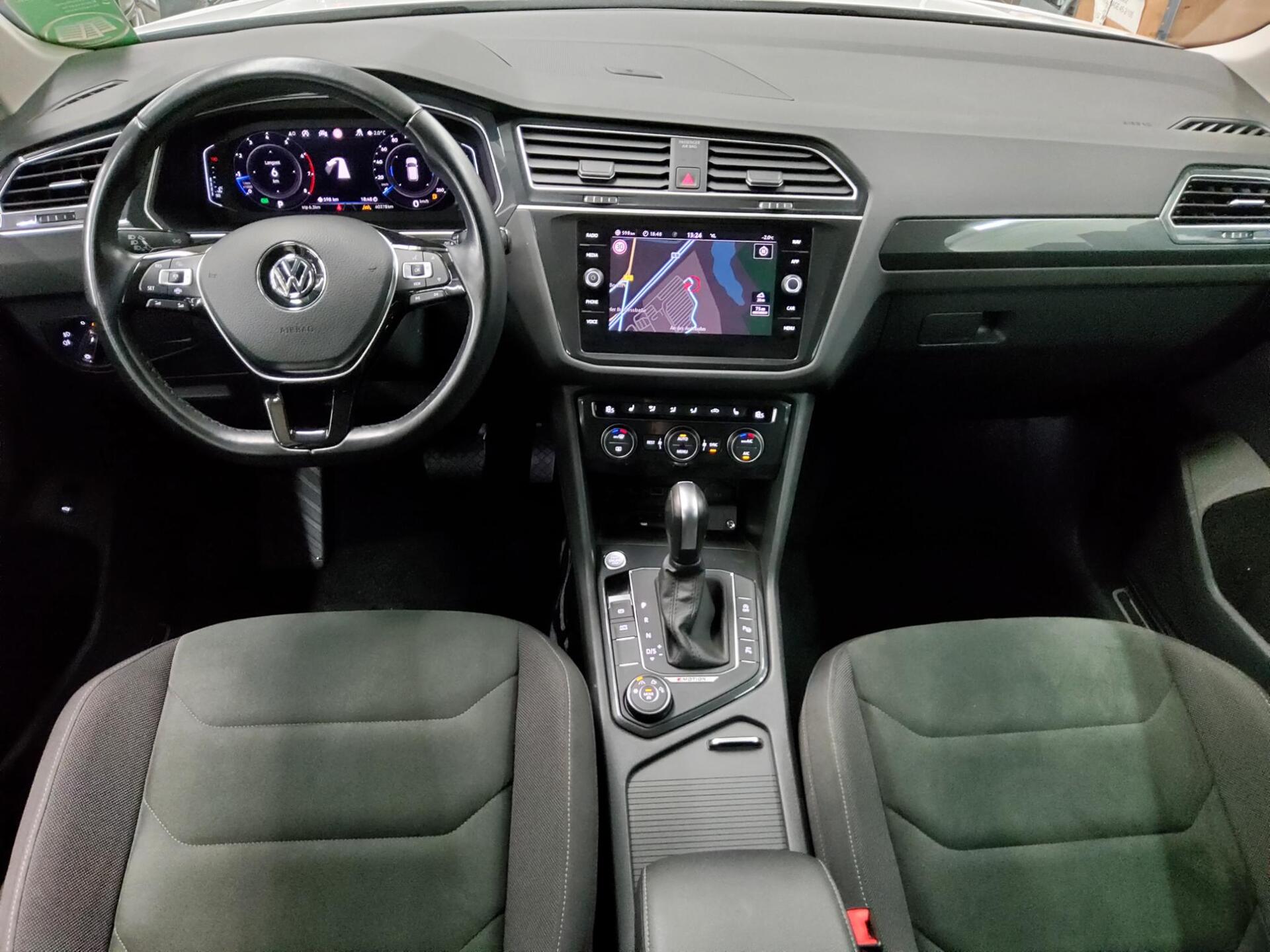 Volkswagen Tiguan 2.0 TSI 4M R-Line Navi LED AID RfK 4xShz 5