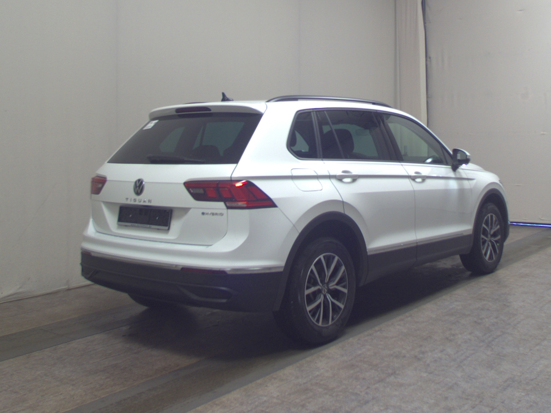Volkswagen Tiguan 1.4 TSI e Life Navi LED AID HuD ACC PDC 4