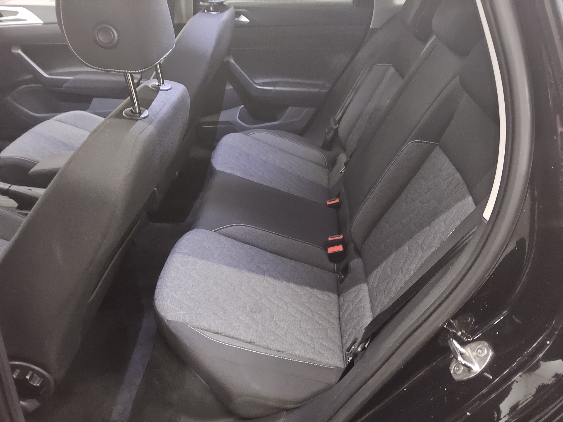 Volkswagen Polo 1.0 TSI Move Navi LED AID PDC SHZ DAB 13