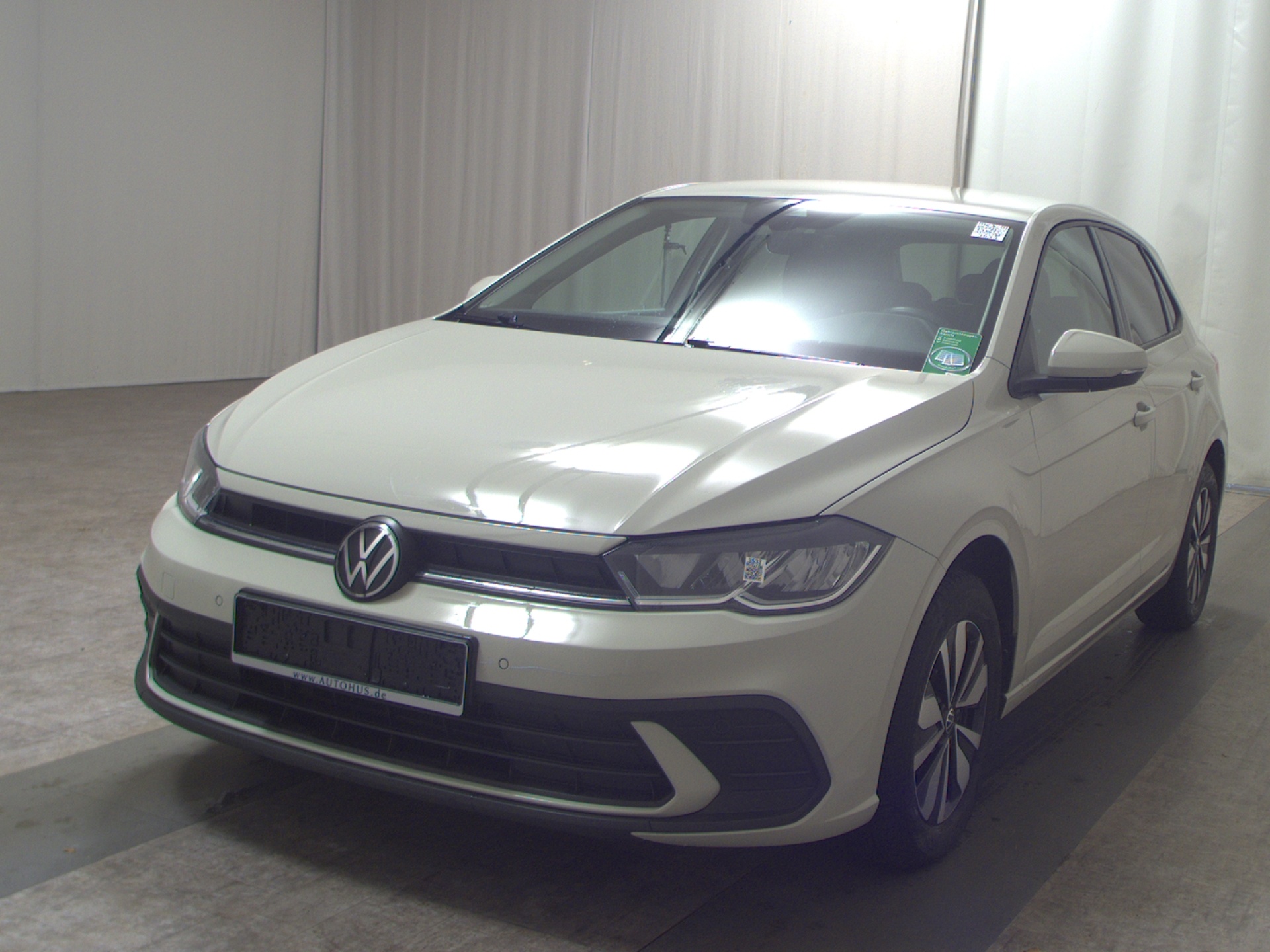 Volkswagen Polo 1.0 TSI Move Navi LED AID PDC SHZ 2