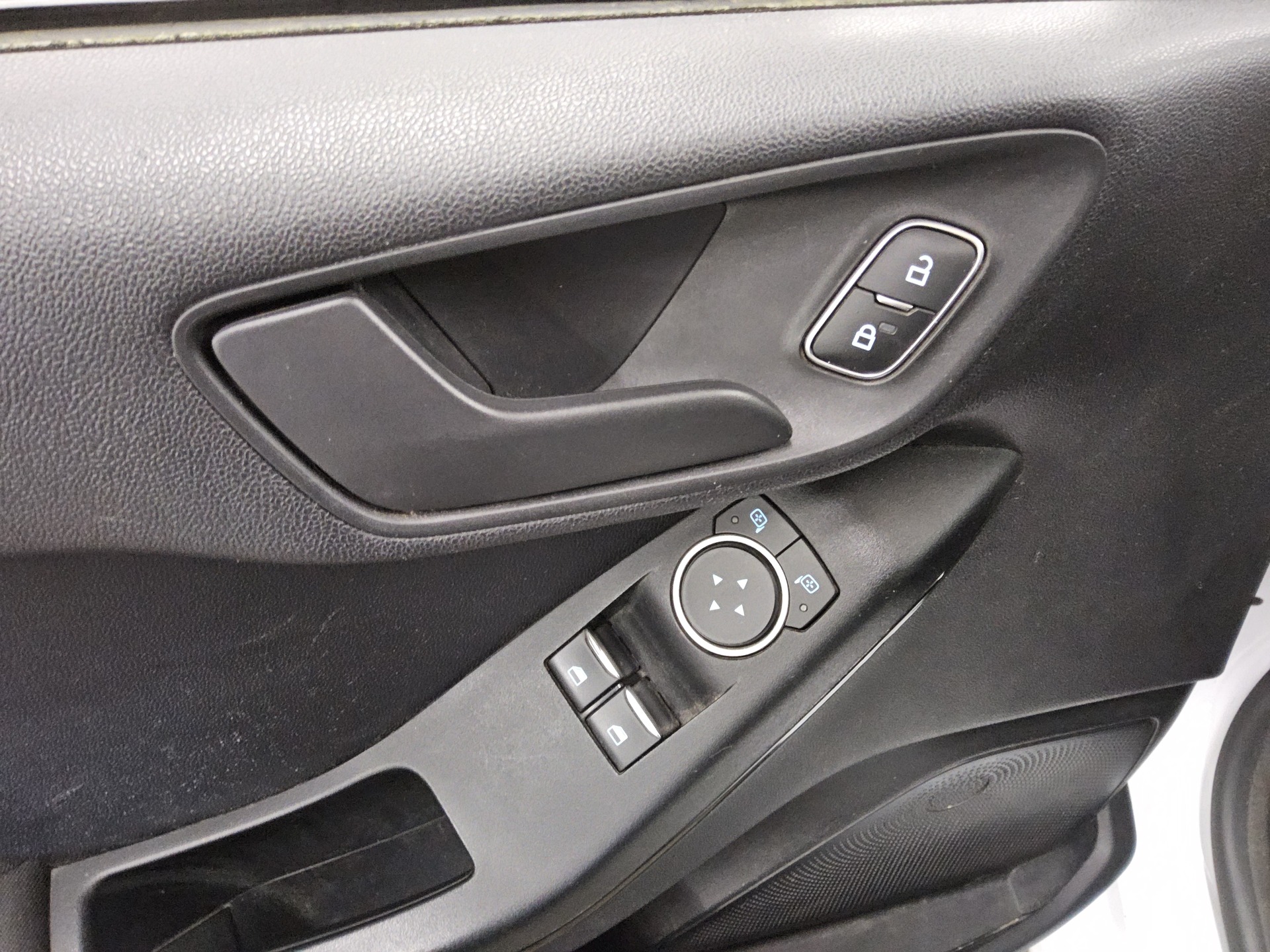 Ford Fiesta 1.1 Cool&Connect LED Klima Tempomat BT 9