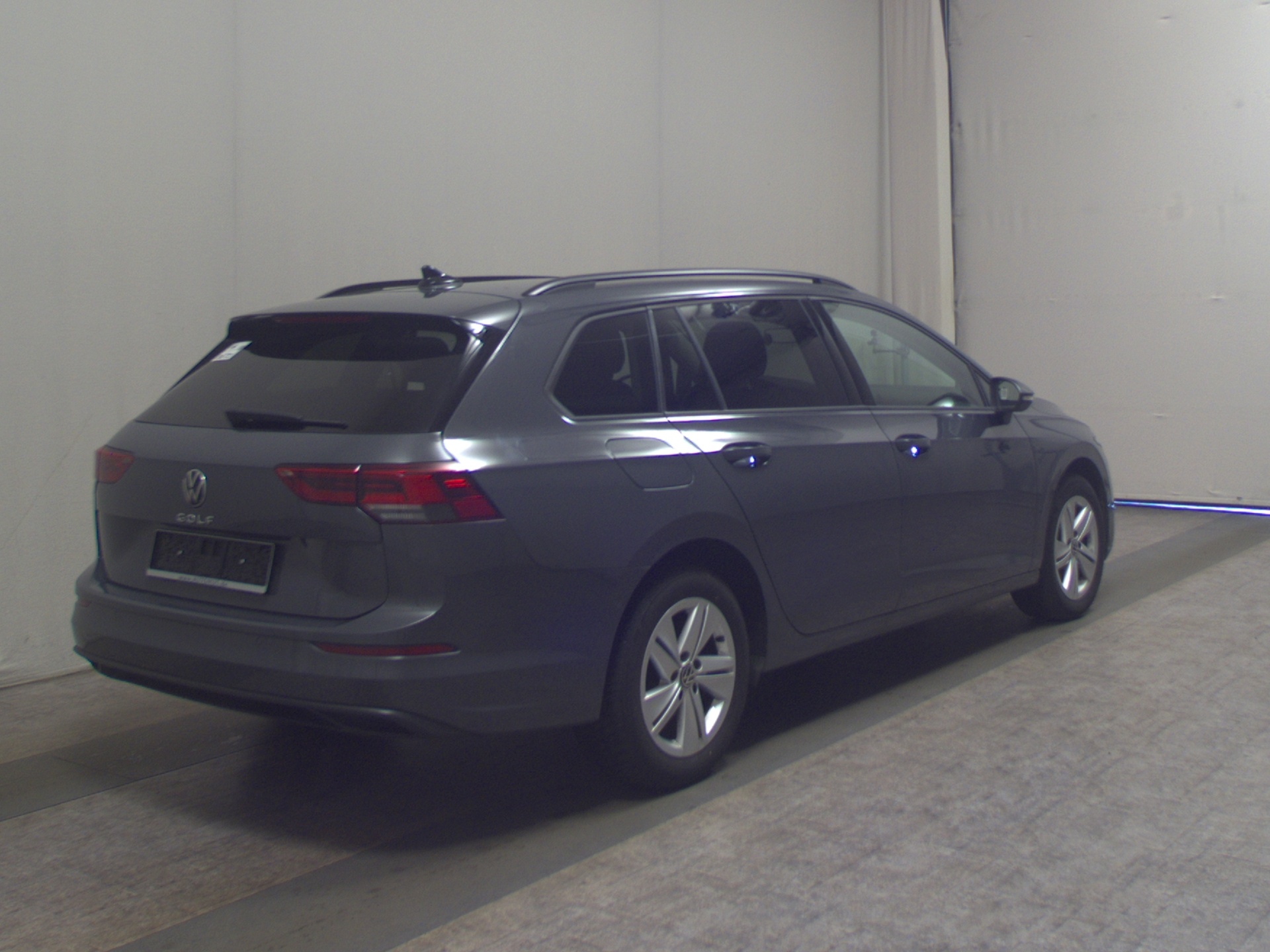 Volkswagen Golf-8 Var. 2.0 TDI Life Navi LED H-K  ACC Shz 4