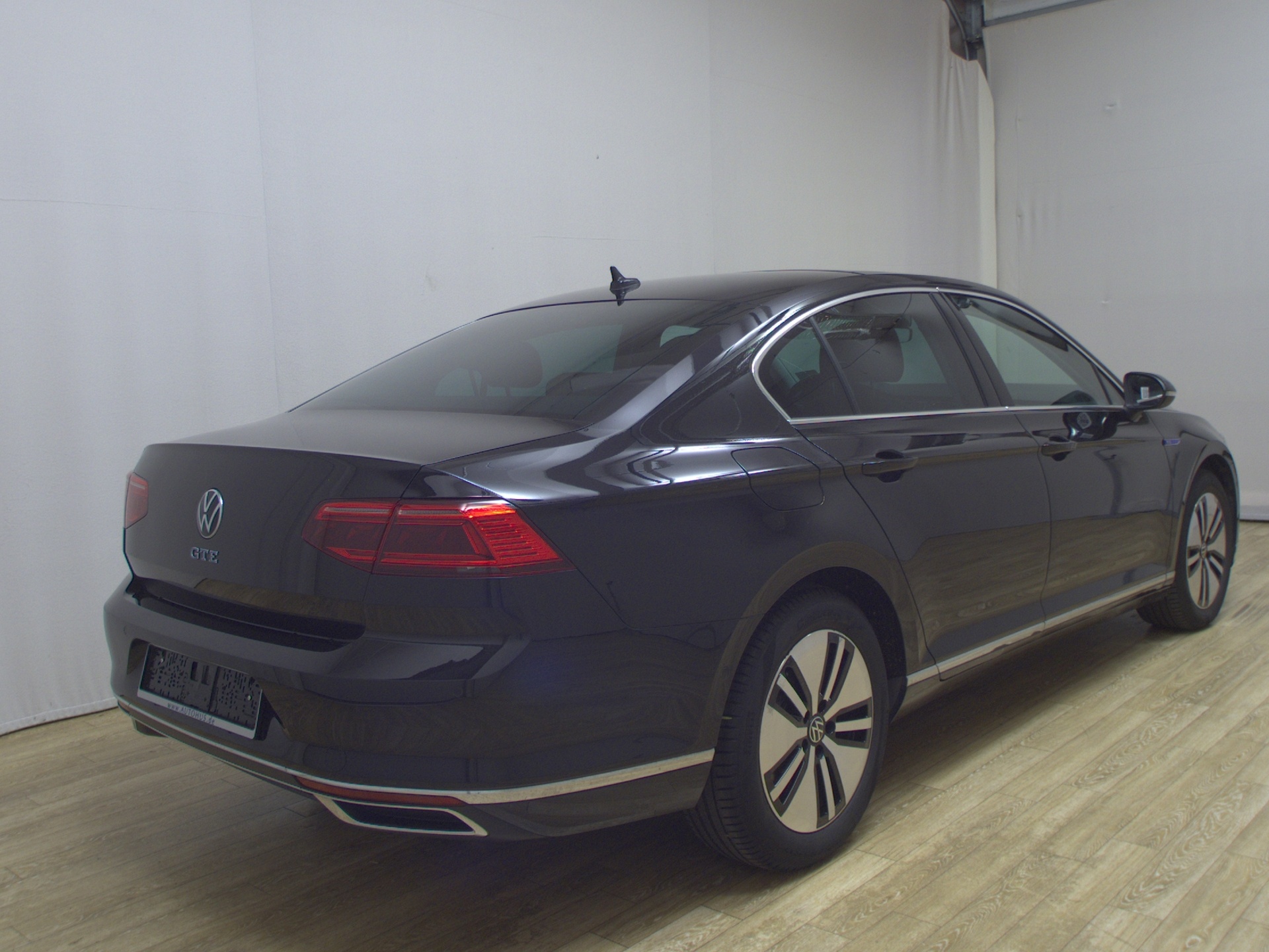 Volkswagen Passat GTE 1.4 TSI Leder Navi LED AID Pano RfK 4