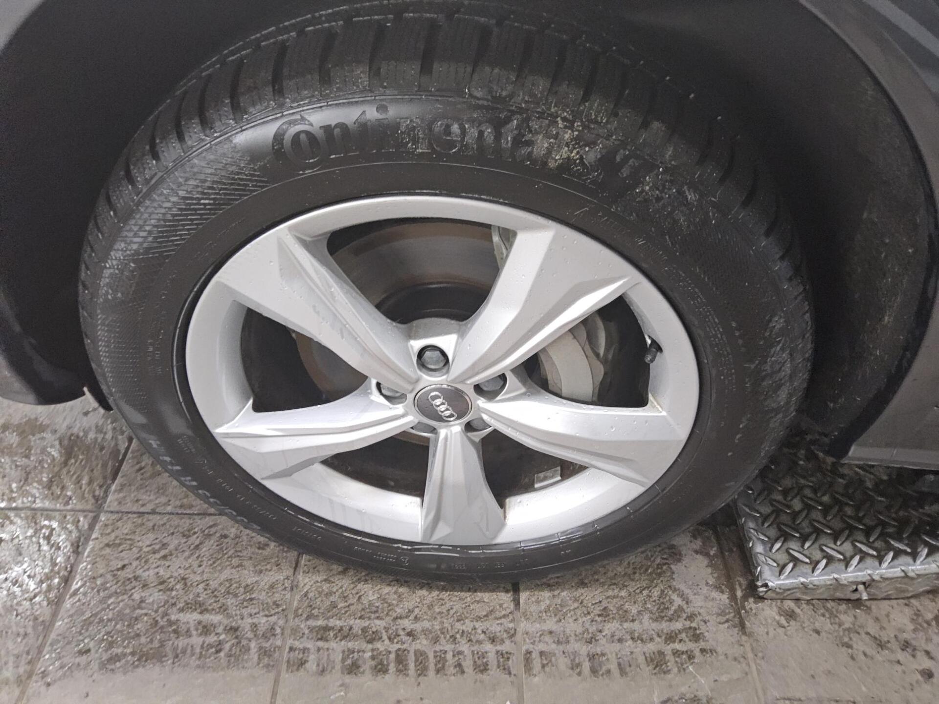 Audi Q5 50 TFSI e Qu. S-Line Raute Navi vc Matrix AHK 11