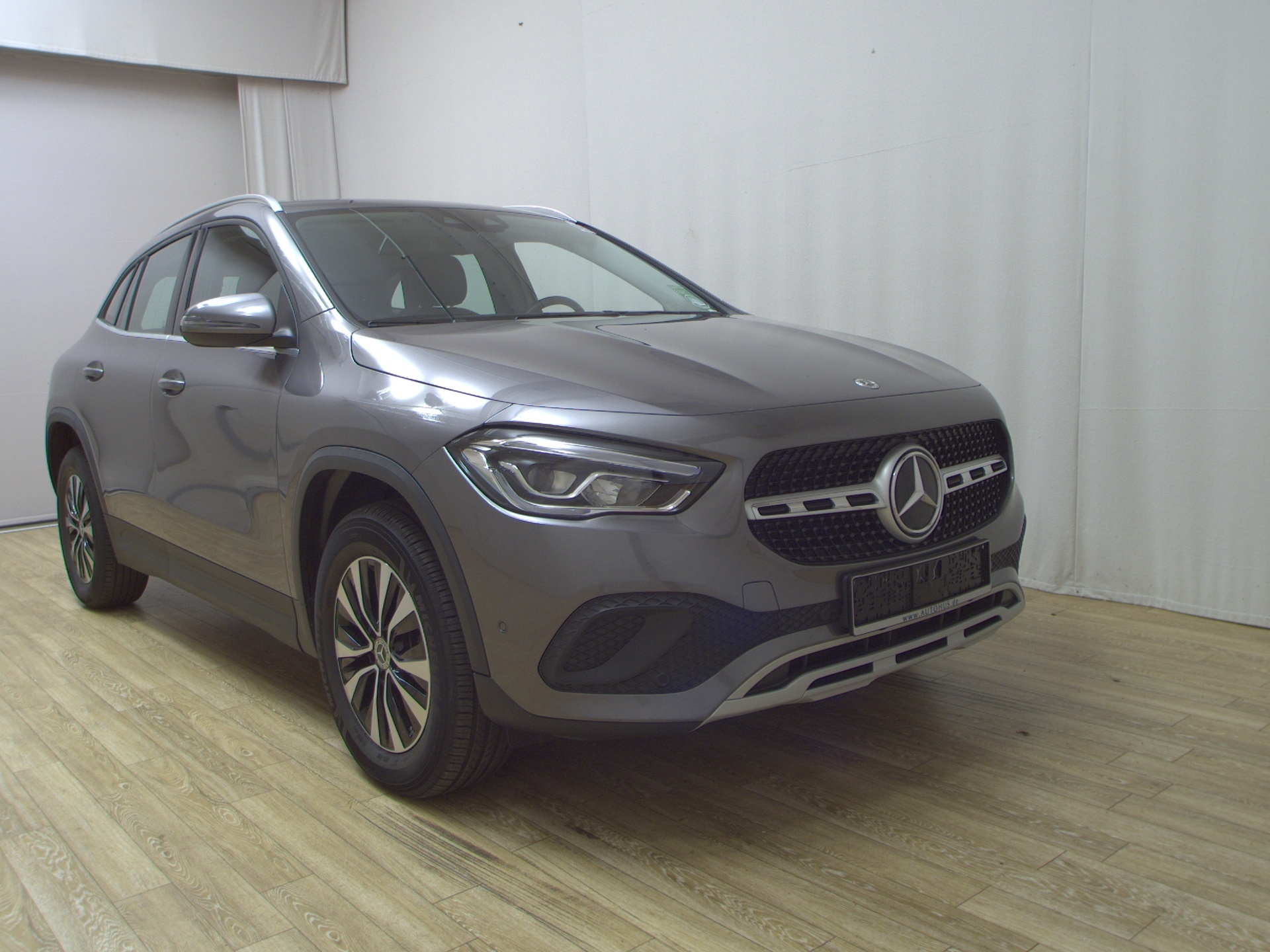 Mercedes-Benz GLA 180 d Style Navi MBUX+ RFK T-Leder 3
