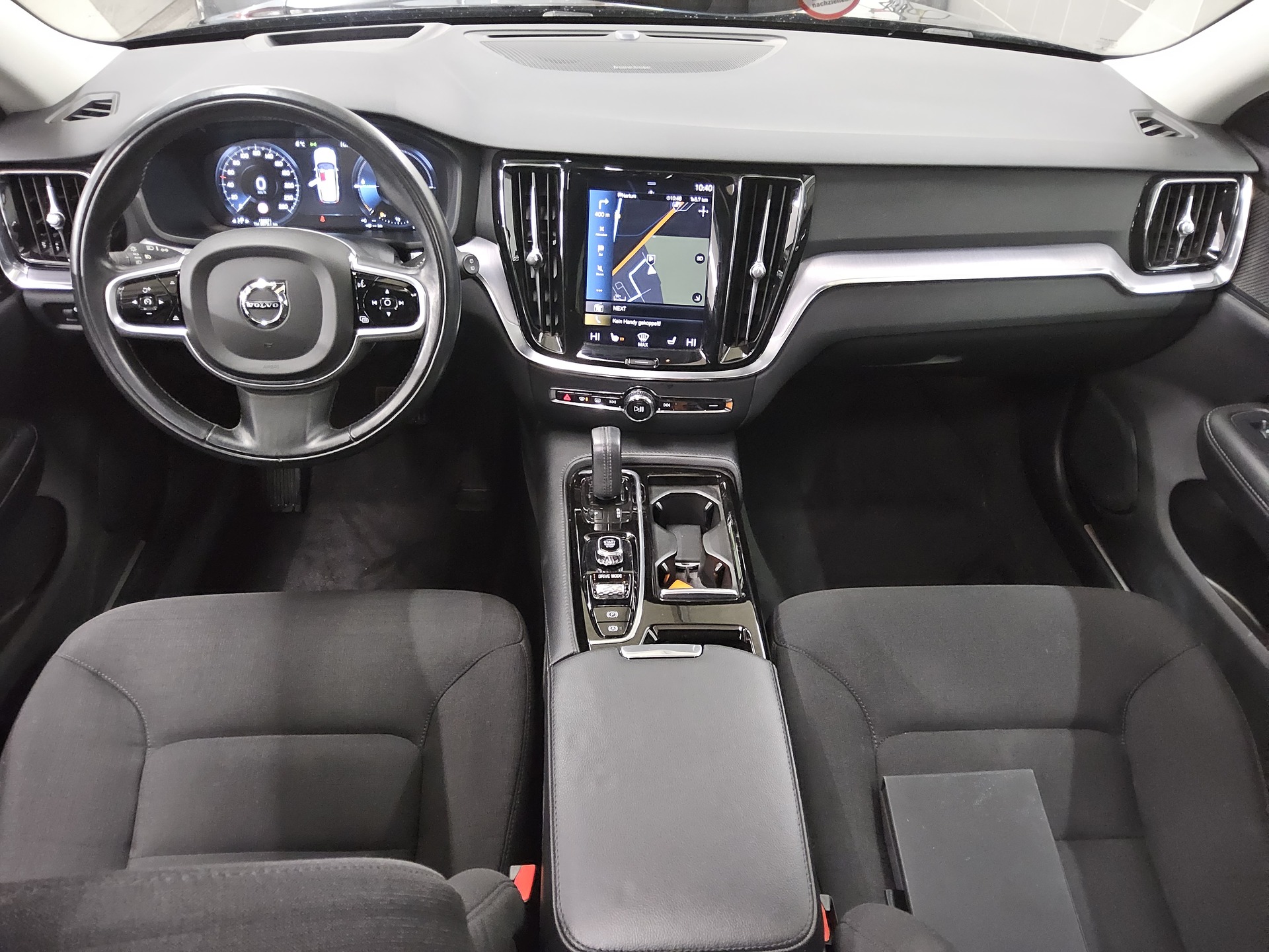 Volvo V60 T6 AWD Inscription Navi LED 360° HuD AHK ACC 5