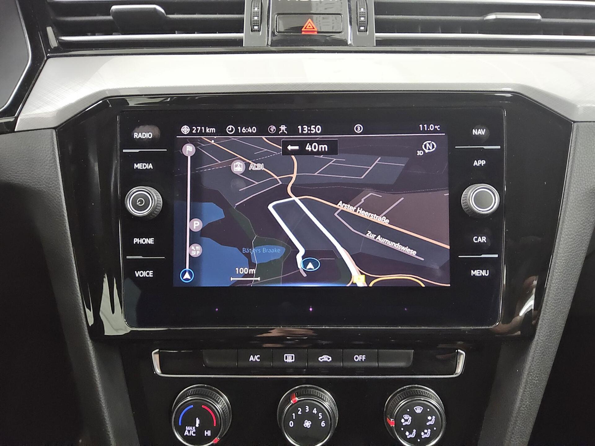 Volkswagen Passat Var. 2.0 TDI Business Navi LED PDC ACC 7