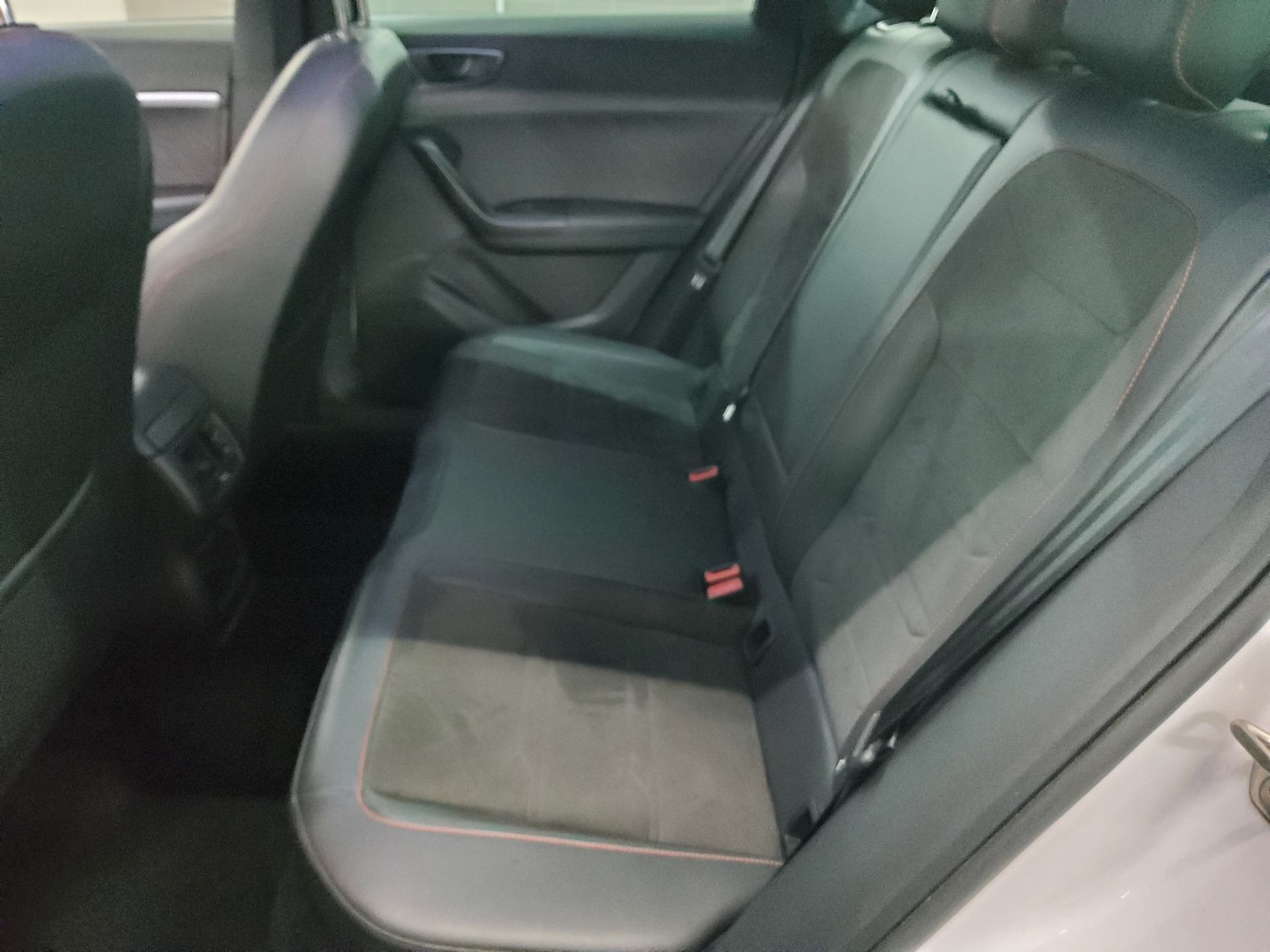 Seat Ateca 2.0 TDI FR-Line Navi LED vc RfK 360° Sound 13