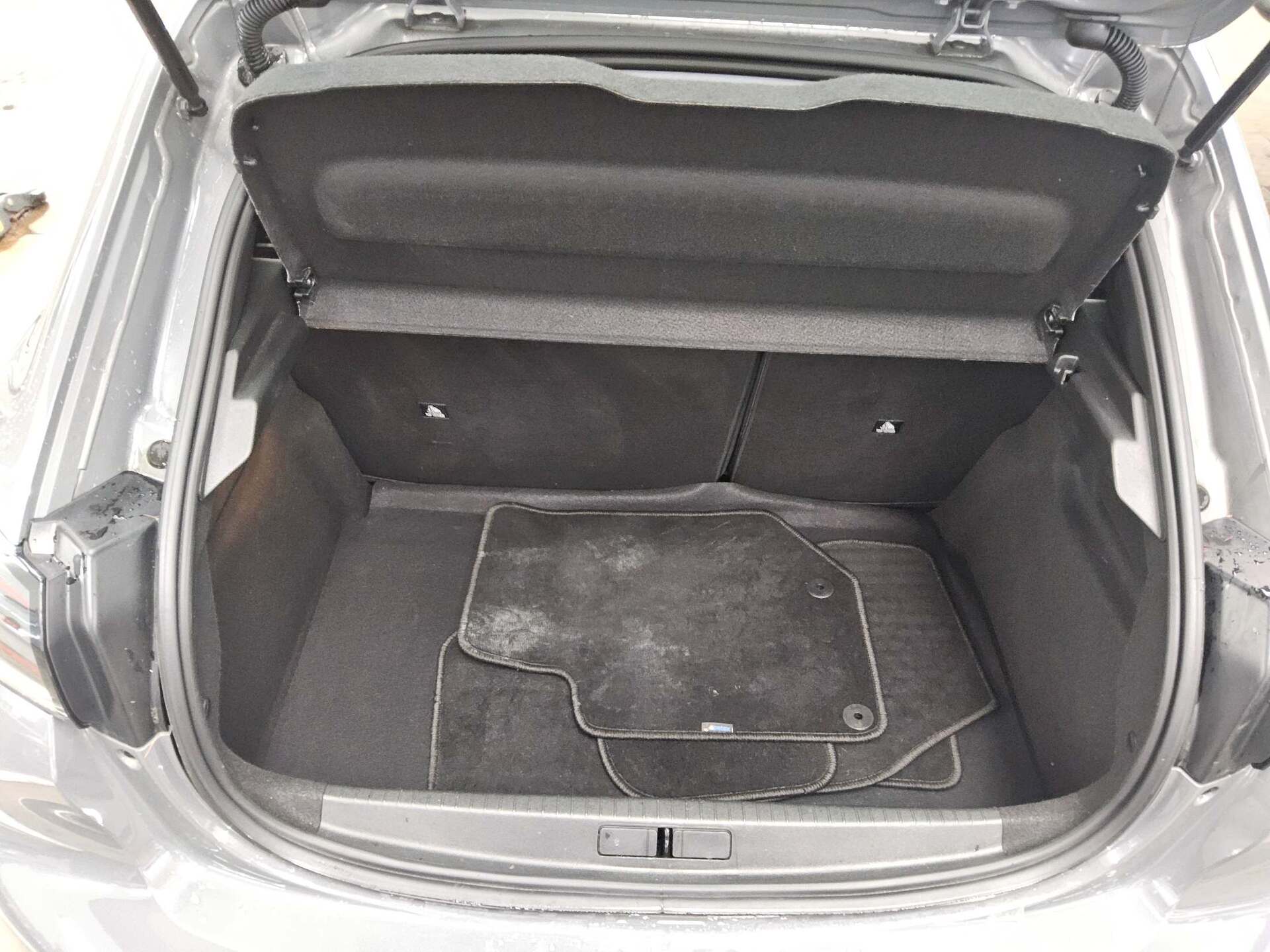 Peugeot 208 1.2 PureTech Active Bluetooth PDC 10