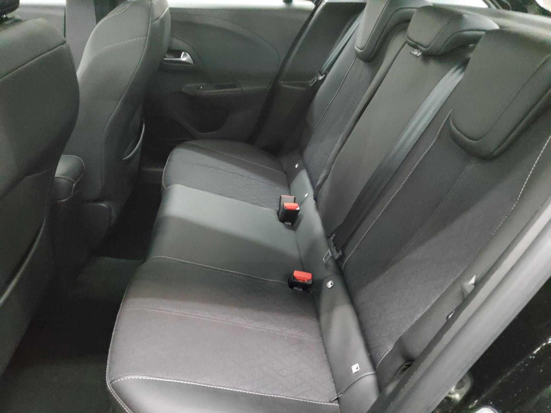 Opel Corsa 1.2 Turbo Elegance Navi LED Pano T-Leder 13