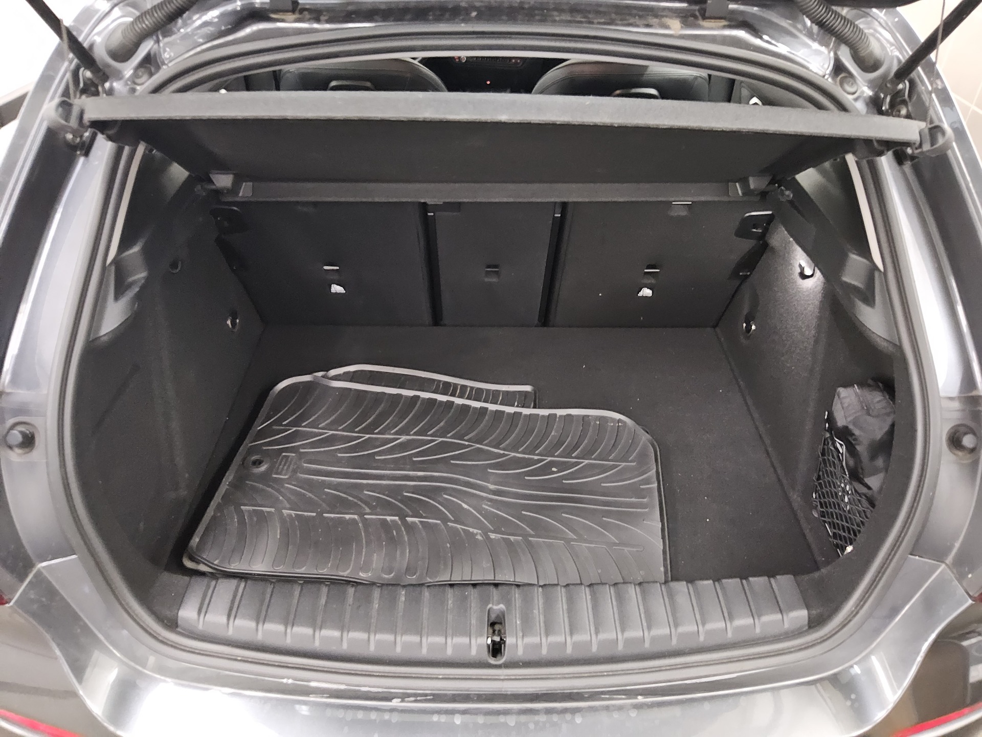 BMW 120dA Sport-Line Leder Navi LED HuD LC Prof. 12