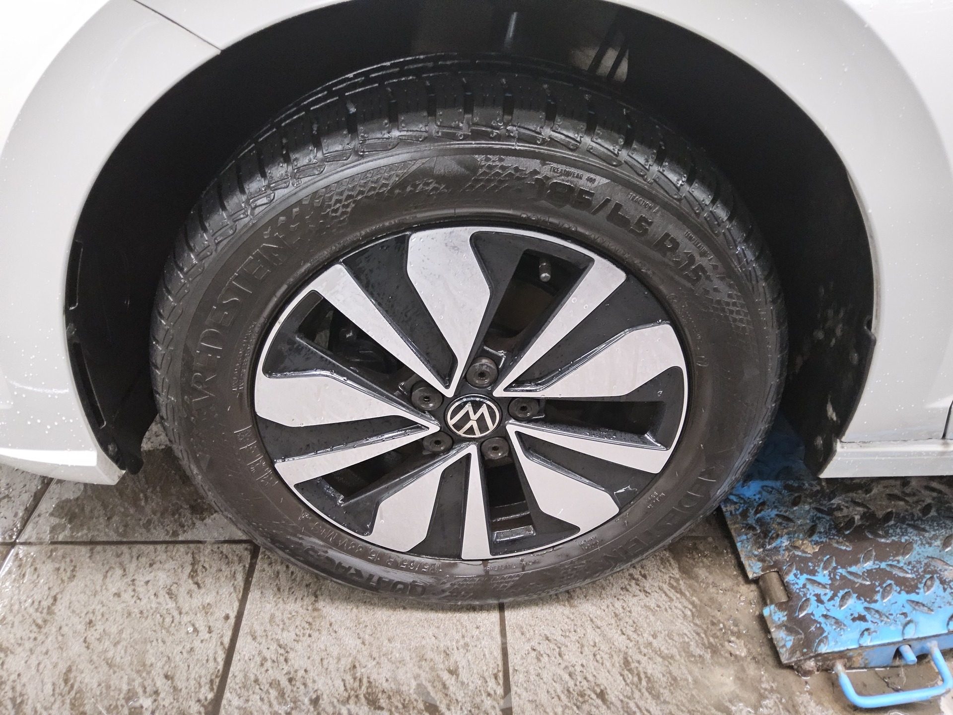 Volkswagen Polo 1.0 Move Navi LED AID PDC Shz BT 11