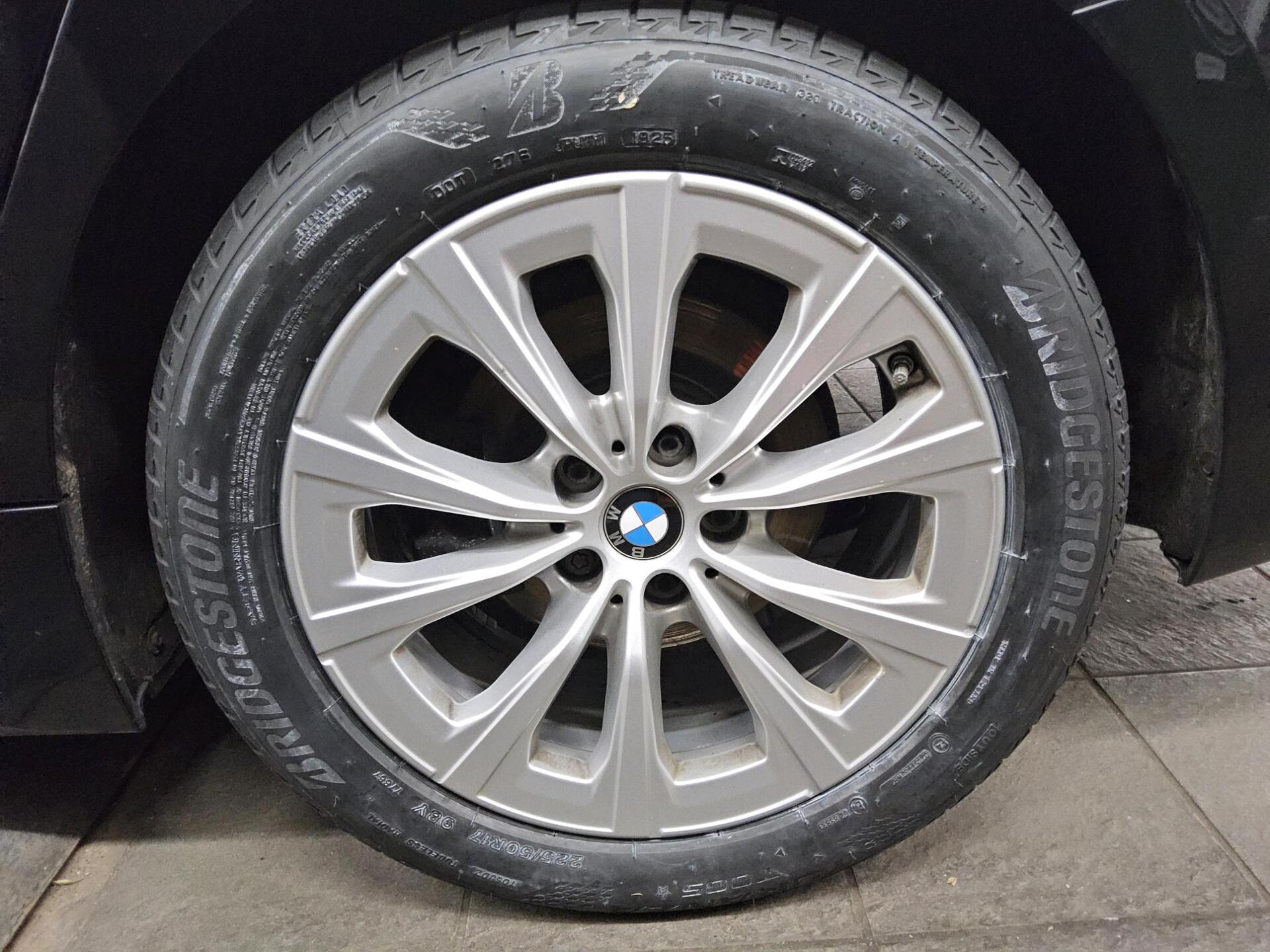 BMW 318dA Touring Advantage Leder Navi LED HiFi RfK 11