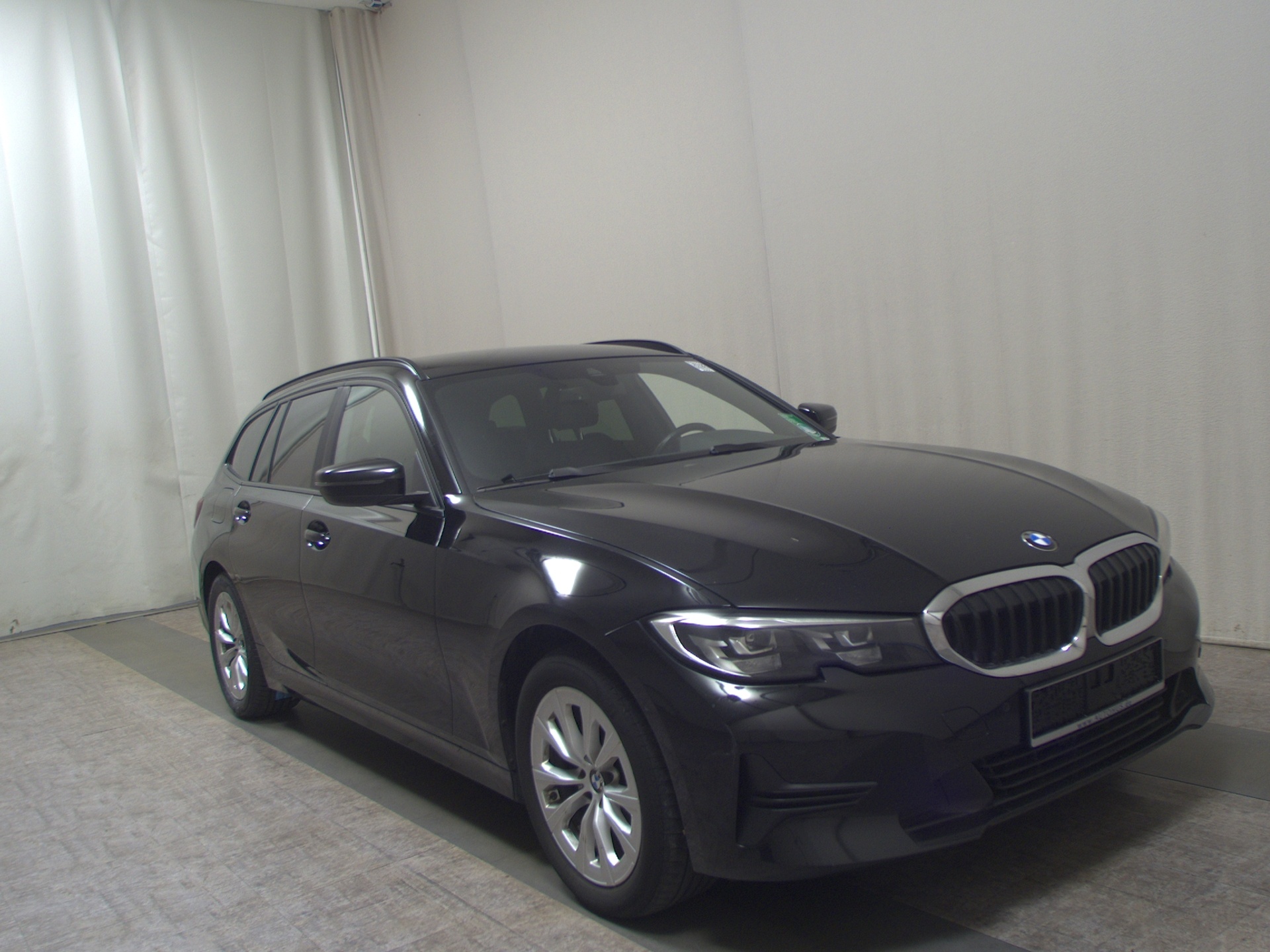 BMW 318dA Touring Advantage Leder Navi LED HiFi RfK 3