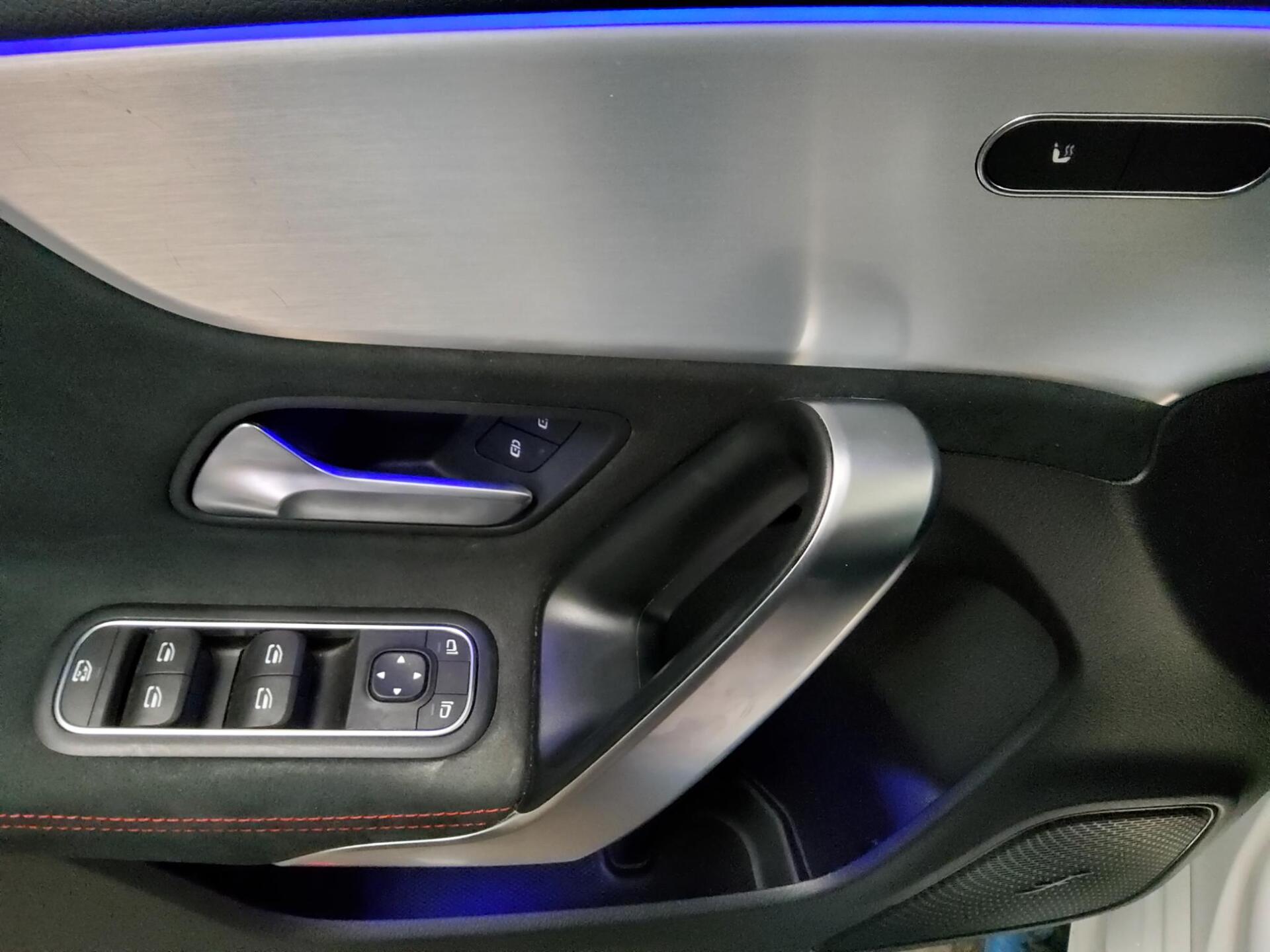 Mercedes-Benz CLA 200 SB d AMG-Line Navi LED MBUX AR Sound 10