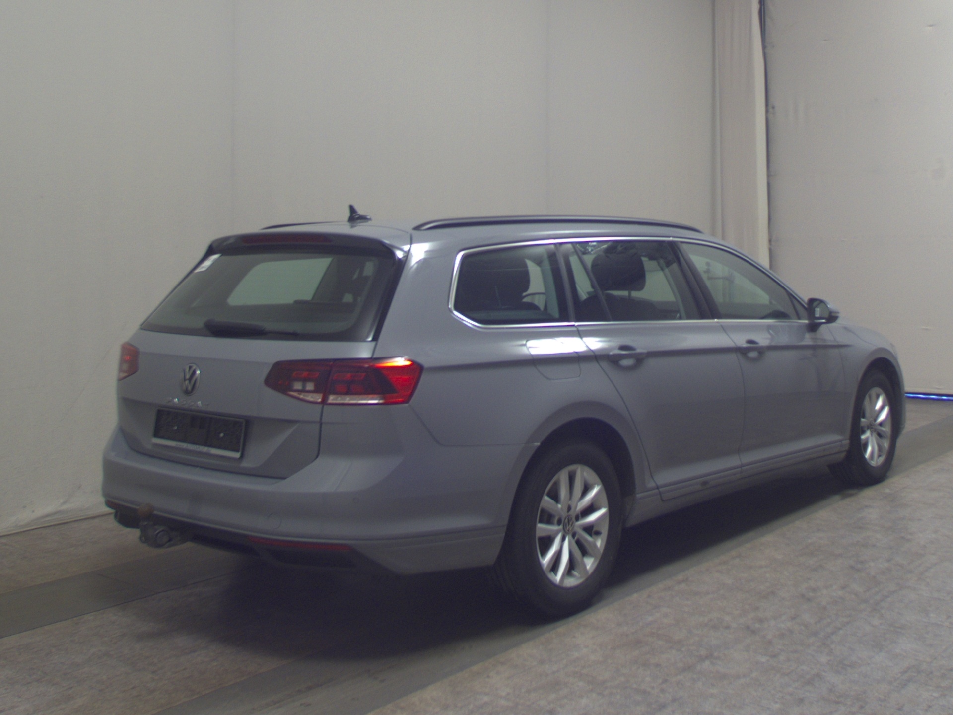 Volkswagen Passat Var. 2.0 TDI Business Navi LED Pano AHK 4