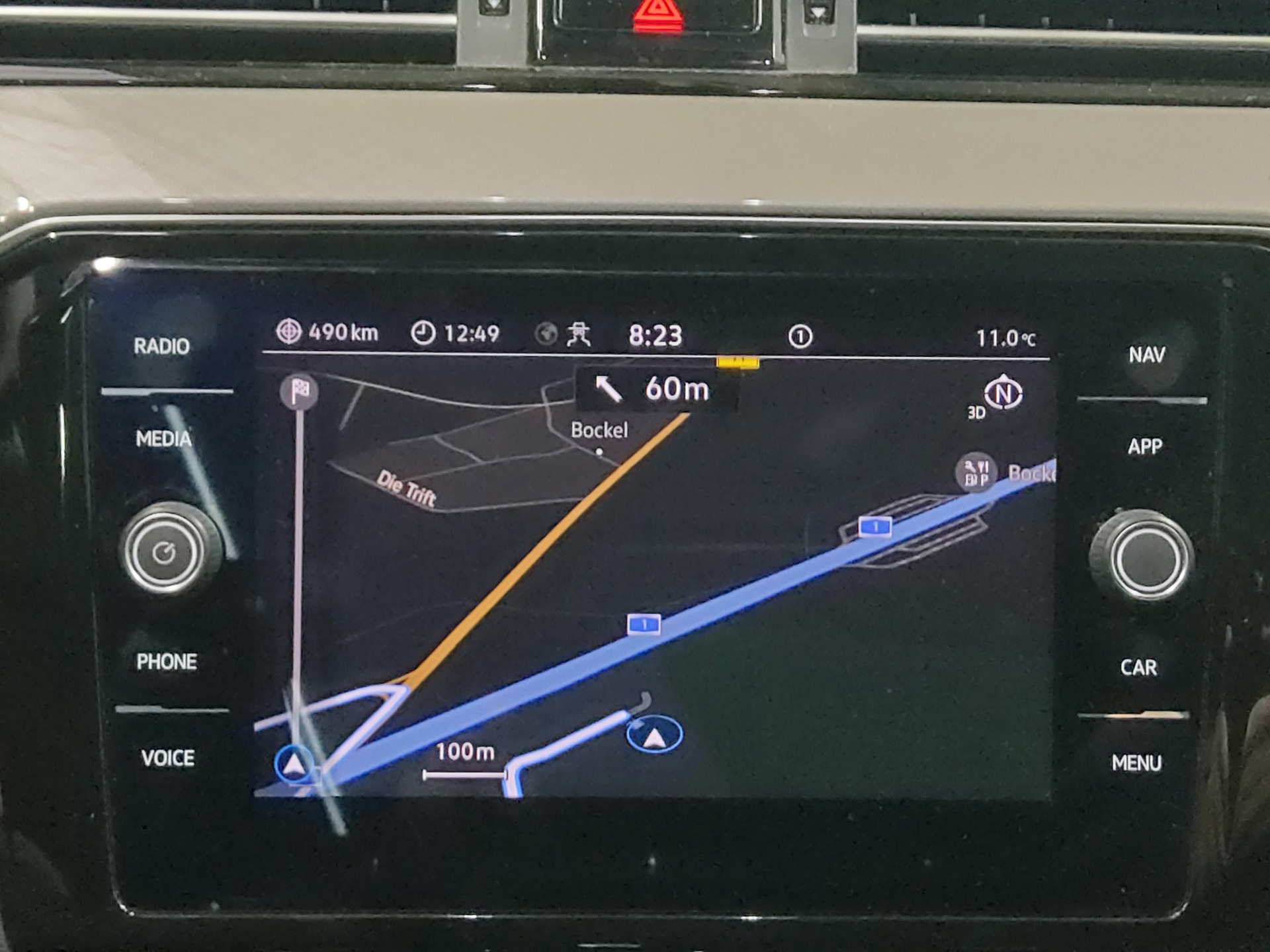 Volkswagen Passat Var. 2.0 TDI Business Navi LED Pano AHK 7