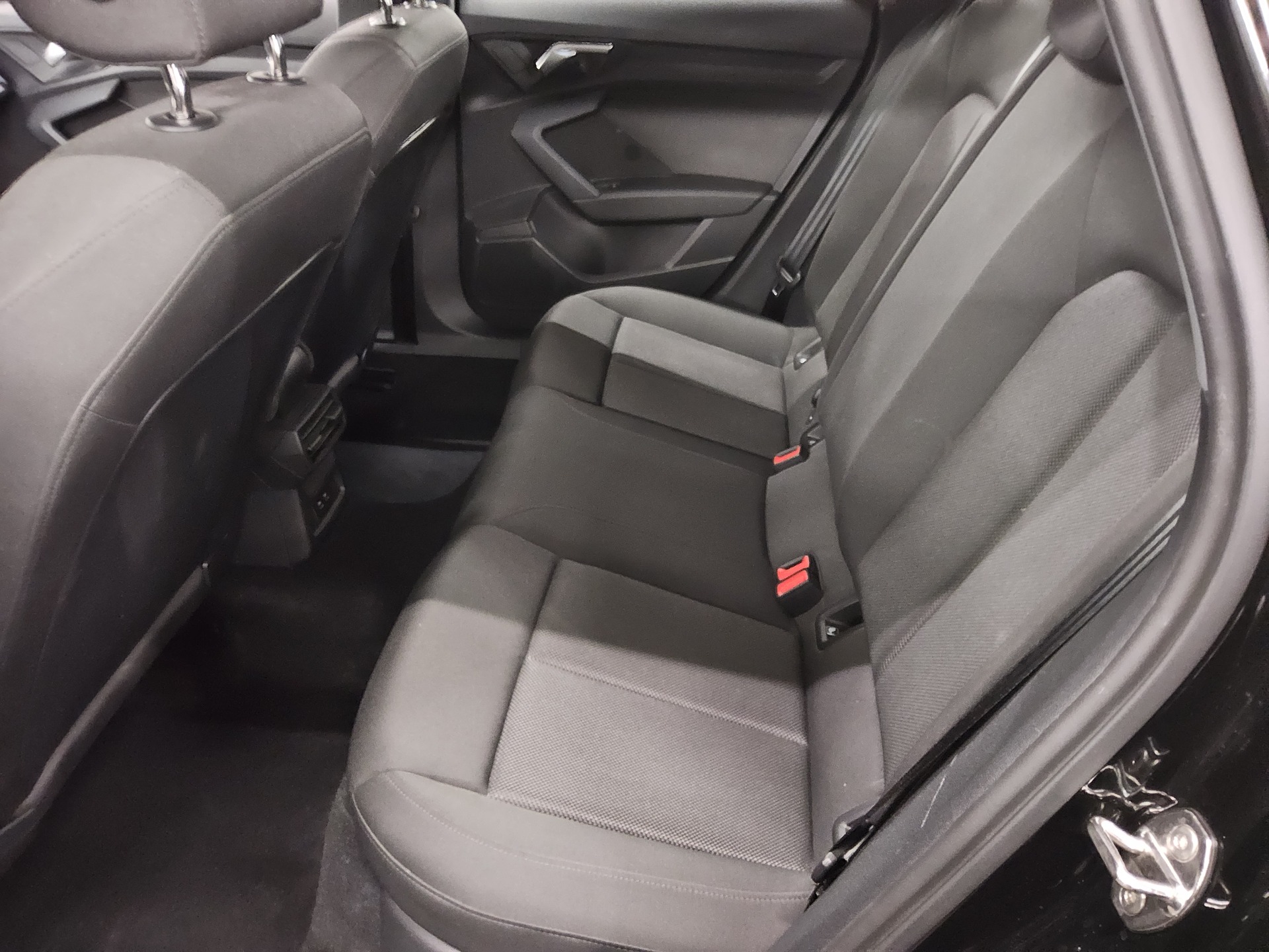 Audi A3 Sportback 30 TFSI advanced Navi LED vc RfK 13