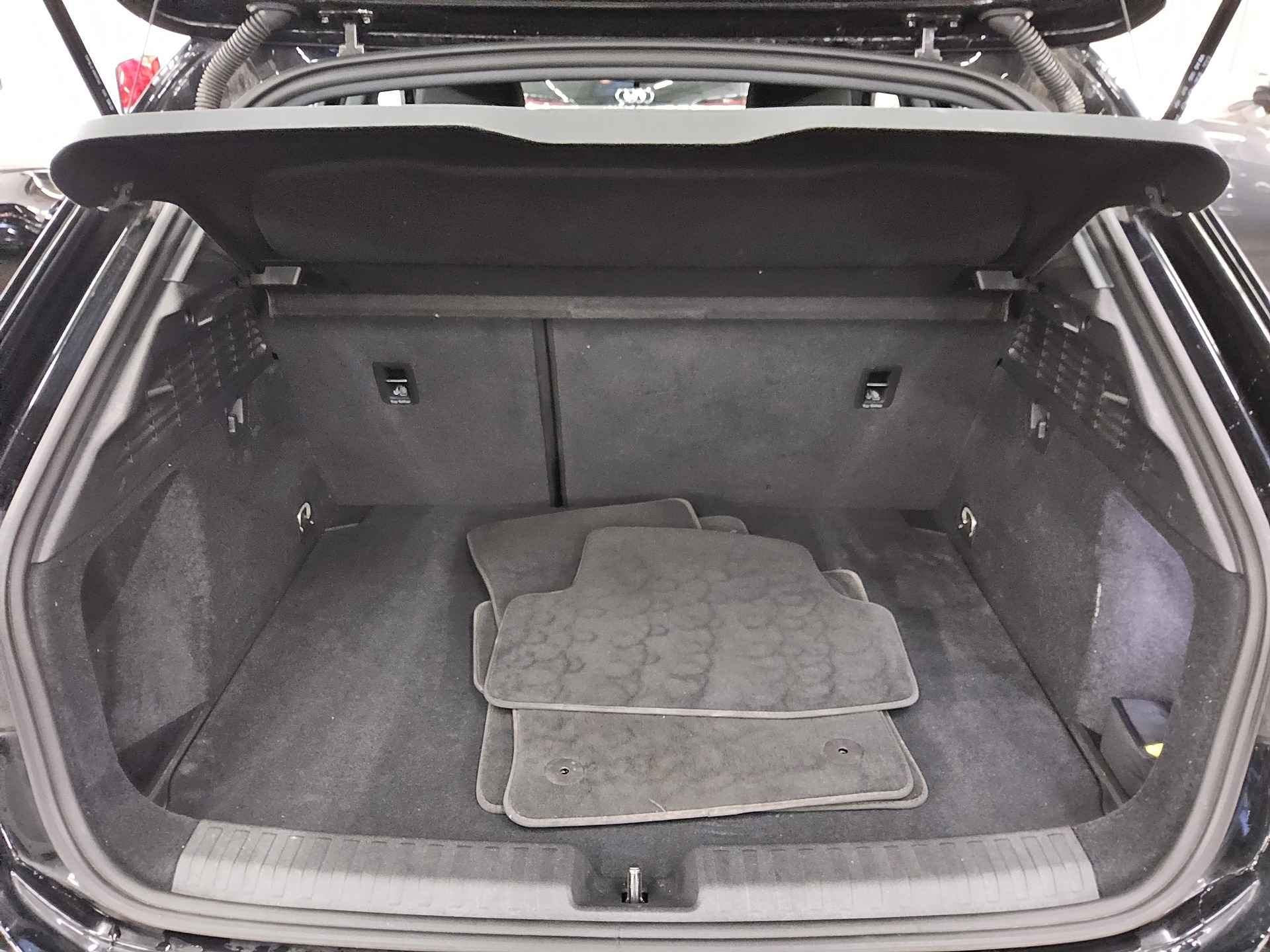 Audi A3 Sportback 30 TFSI advanced Navi LED vc RfK 12