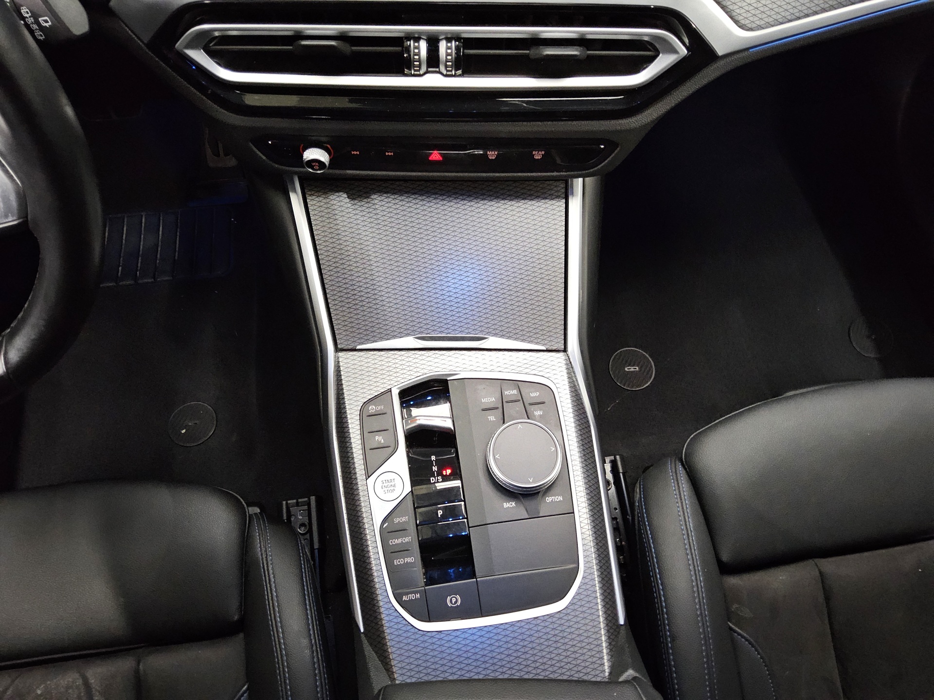 BMW 320dA Touring M-Sport T-Leder Navi LED HuD HiFi 6