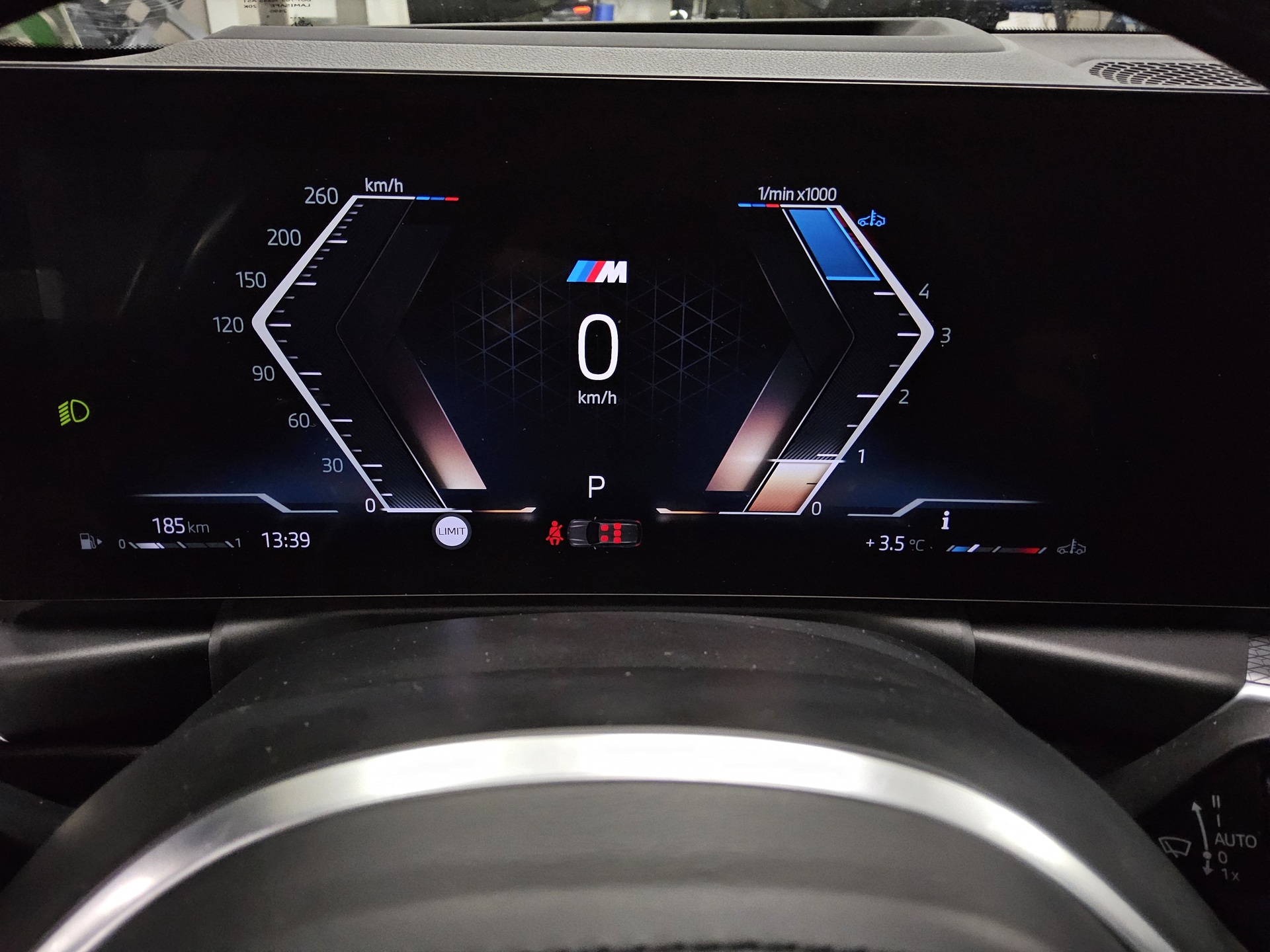 BMW 320dA Touring M-Sport T-Leder Navi LED HuD HiFi 8