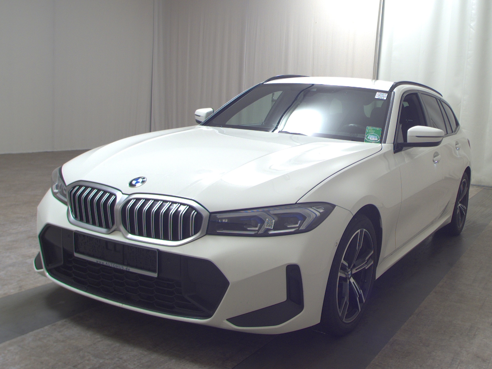 BMW 320dA Touring M-Sport T-Leder Navi LED HuD HiFi 2