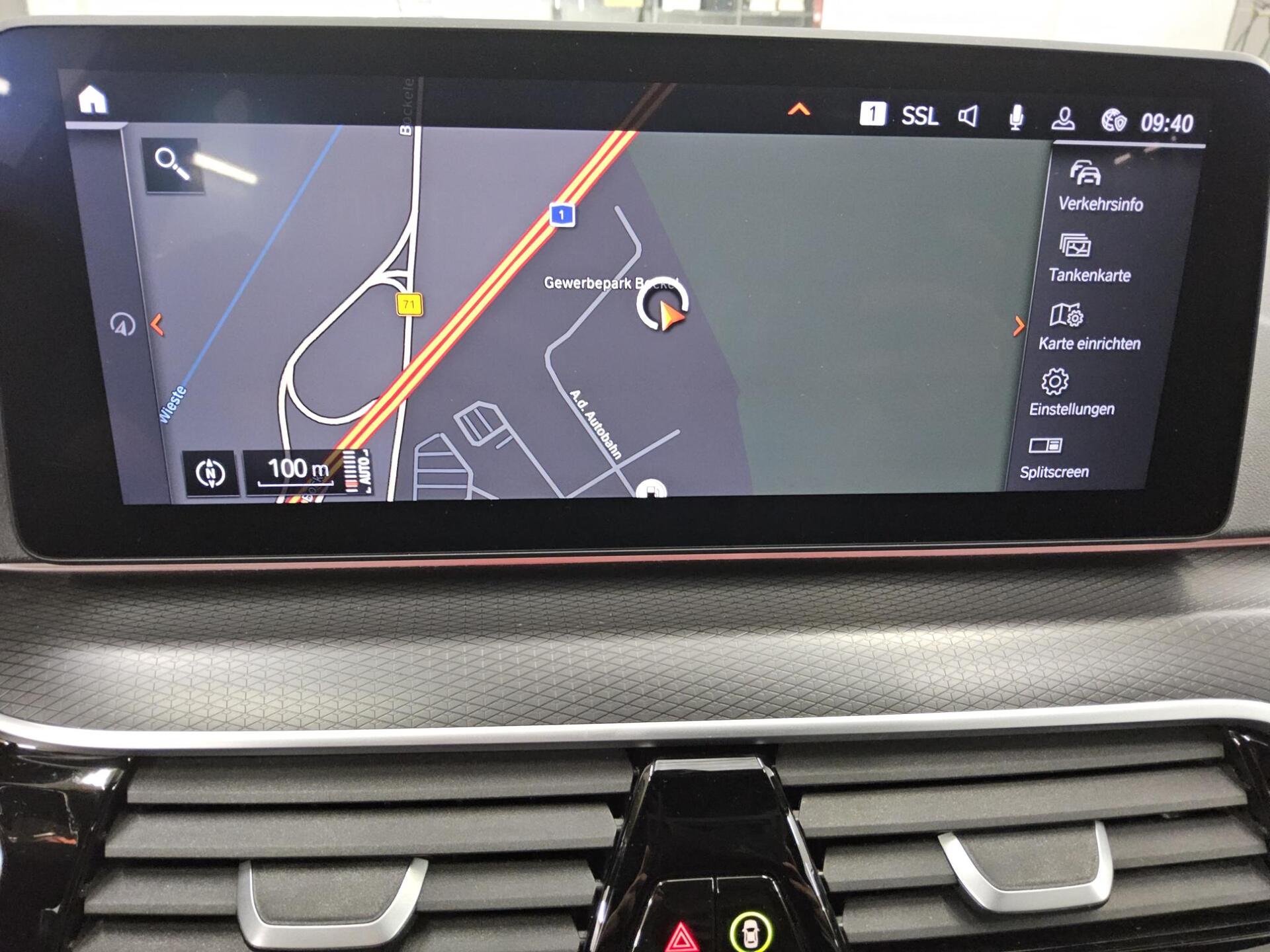 BMW 520dA Touring M-Sport T-Leder Navi LED RfK HiFi 7