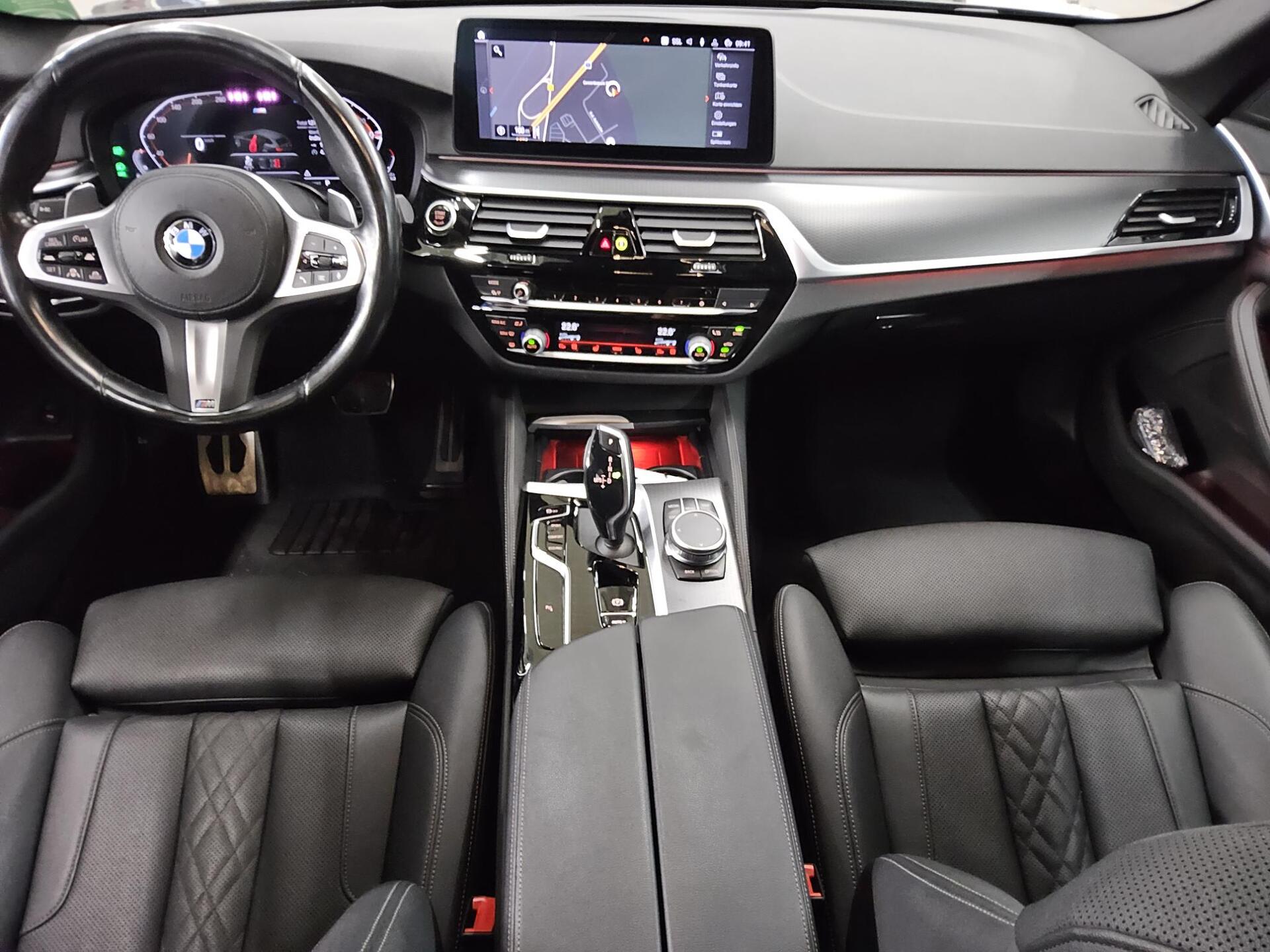 BMW 520dA Touring M-Sport T-Leder Navi LED RfK HiFi 5