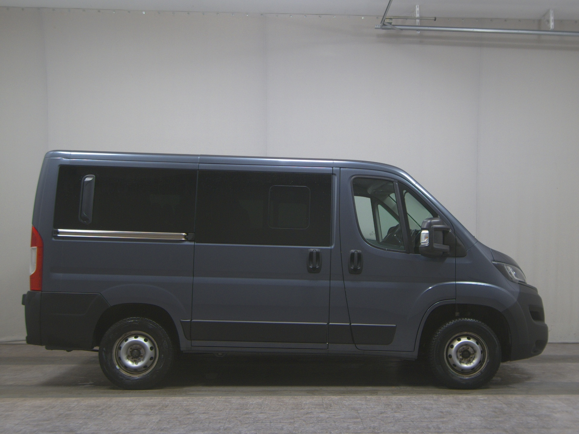 Fiat Ducato 9-Sitzer Klima DAB RFK Tempomat