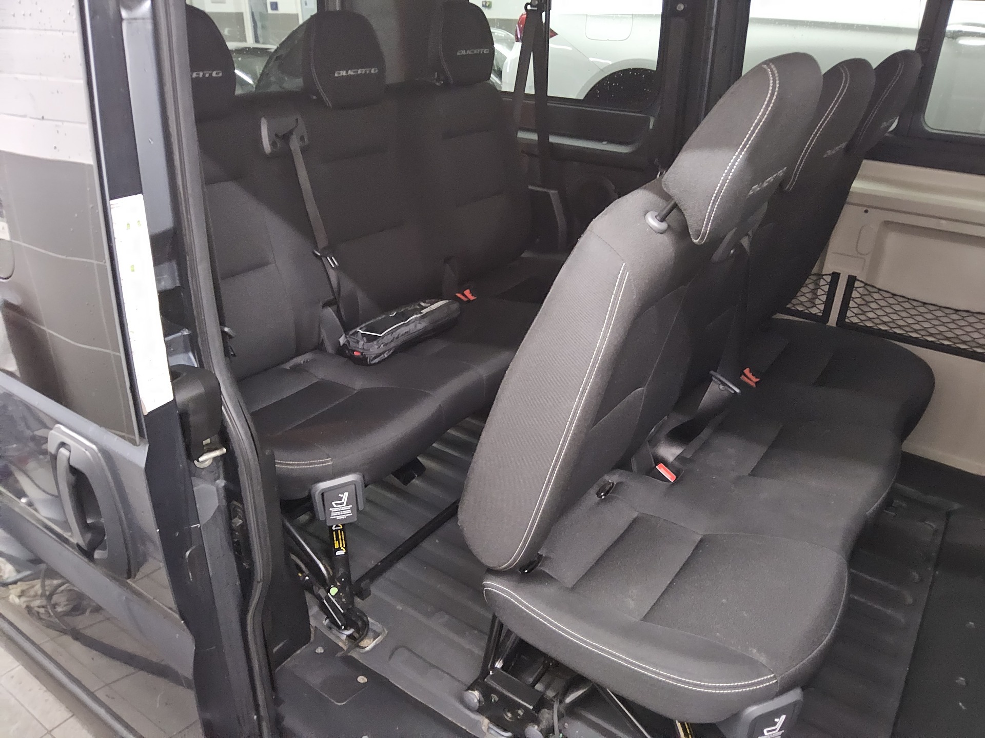 Fiat Ducato 9-Sitzer Klima DAB RFK Tempomat 13